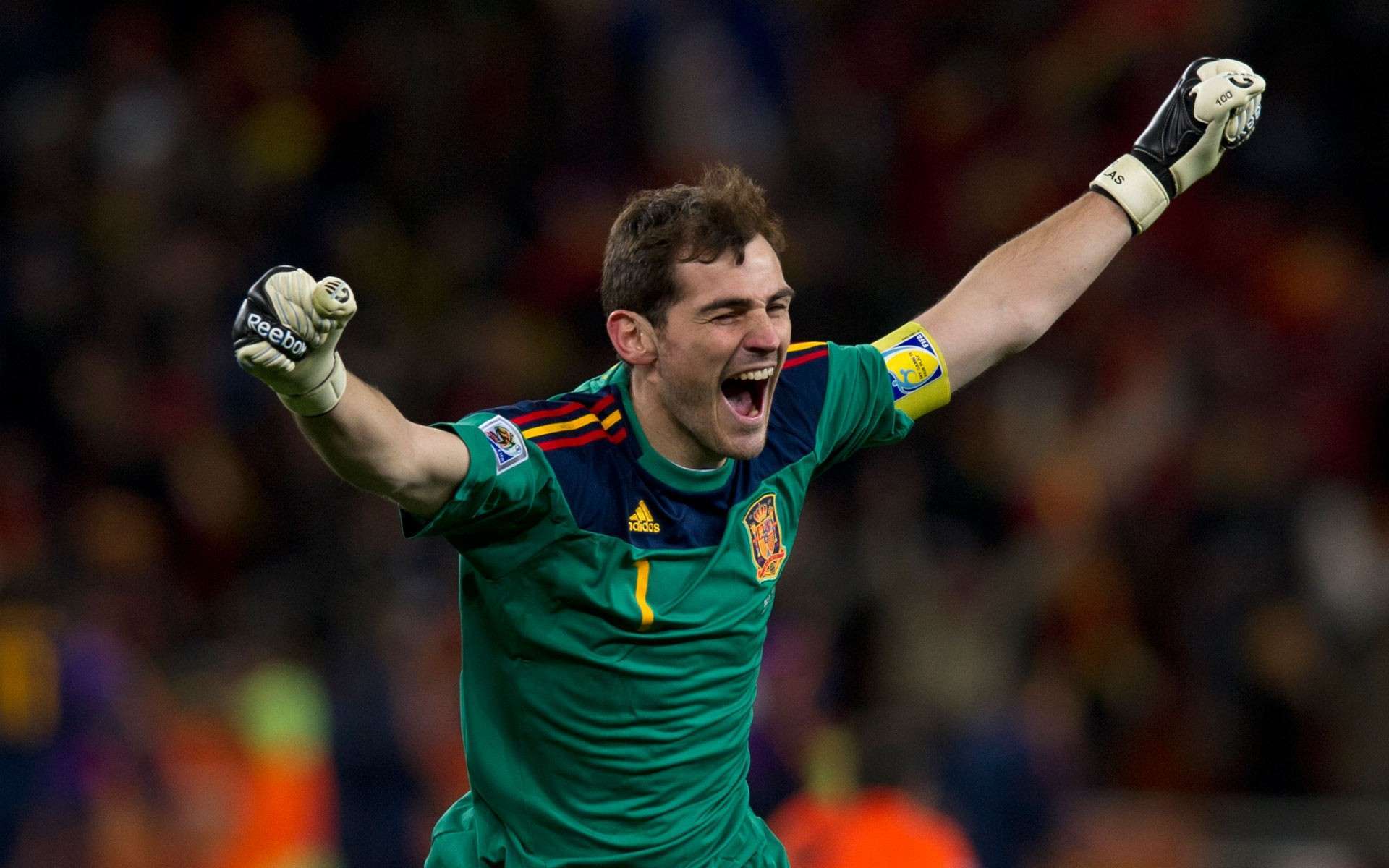 Iker Casillas wallpapers and Theme for Windows Xp/7/8.1/10