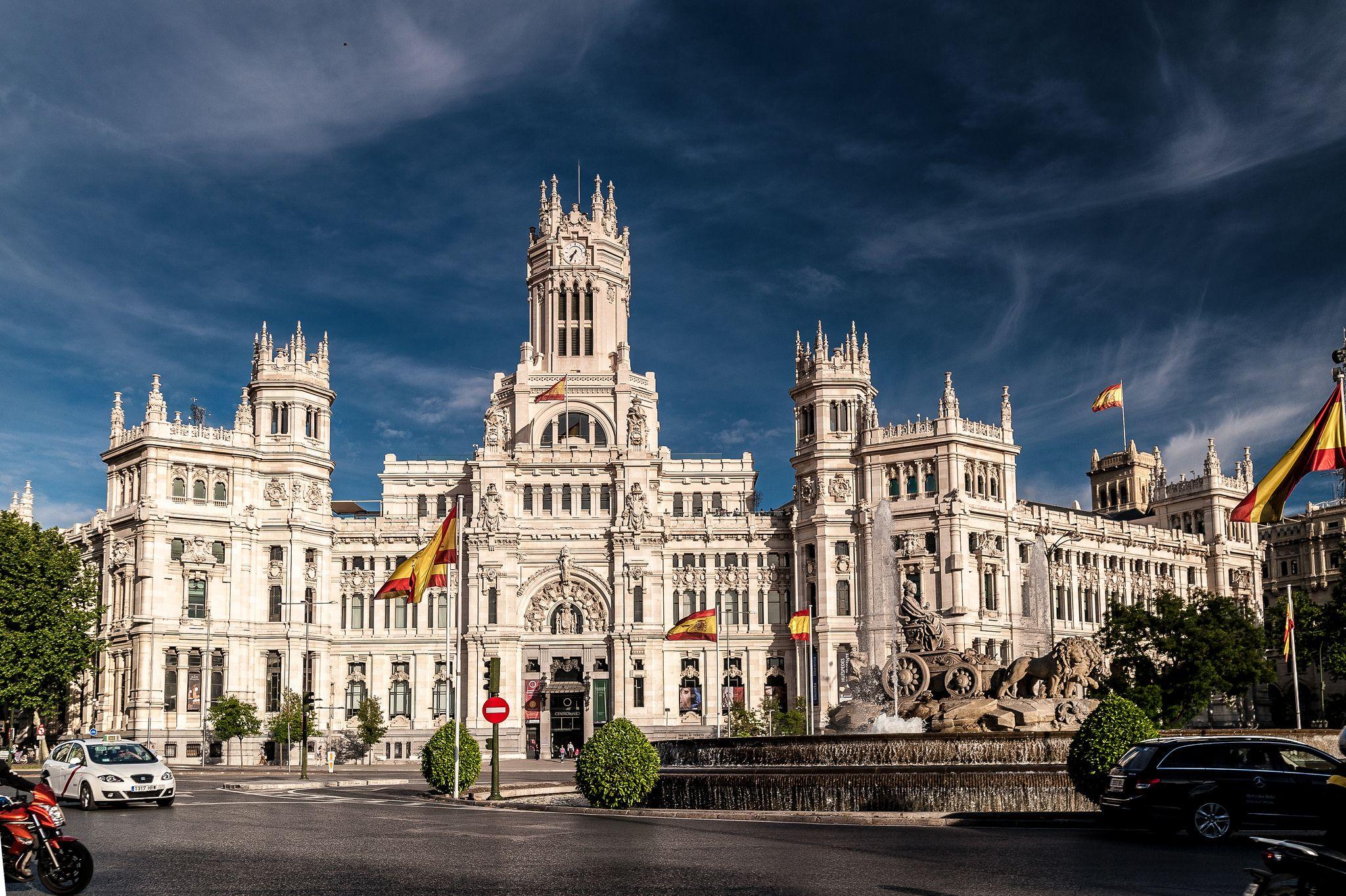 Cibeles Fountain in Madrid Wallpapers 4