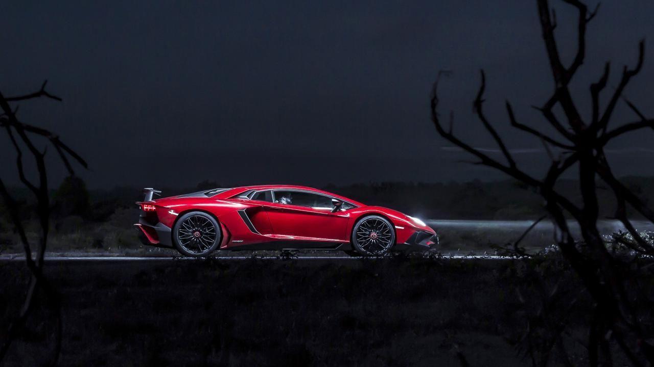 Wallpapers: one night in Lambo’s 740bhp Aventador SV