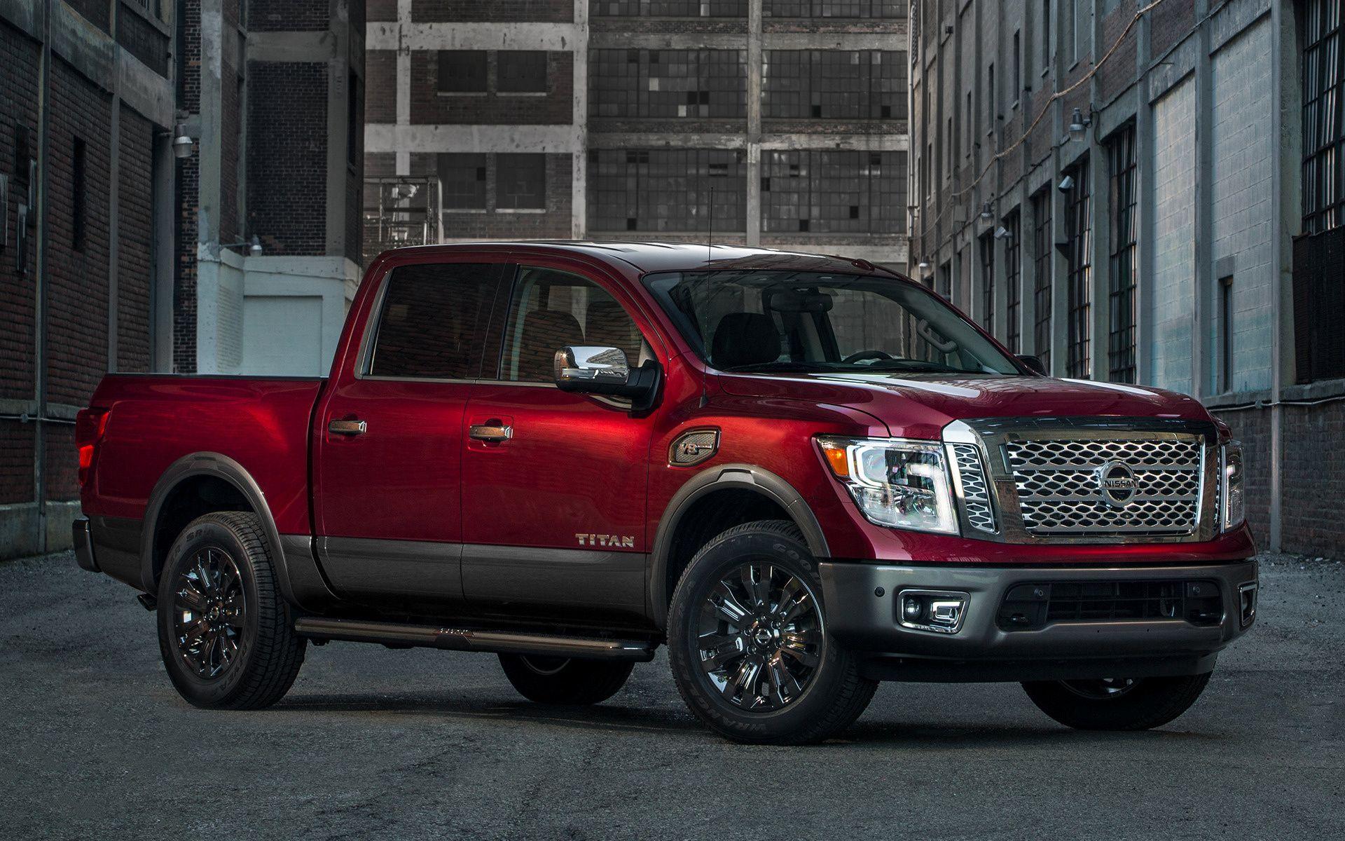 Nissan Titan Platinum Reserve Crew Cab