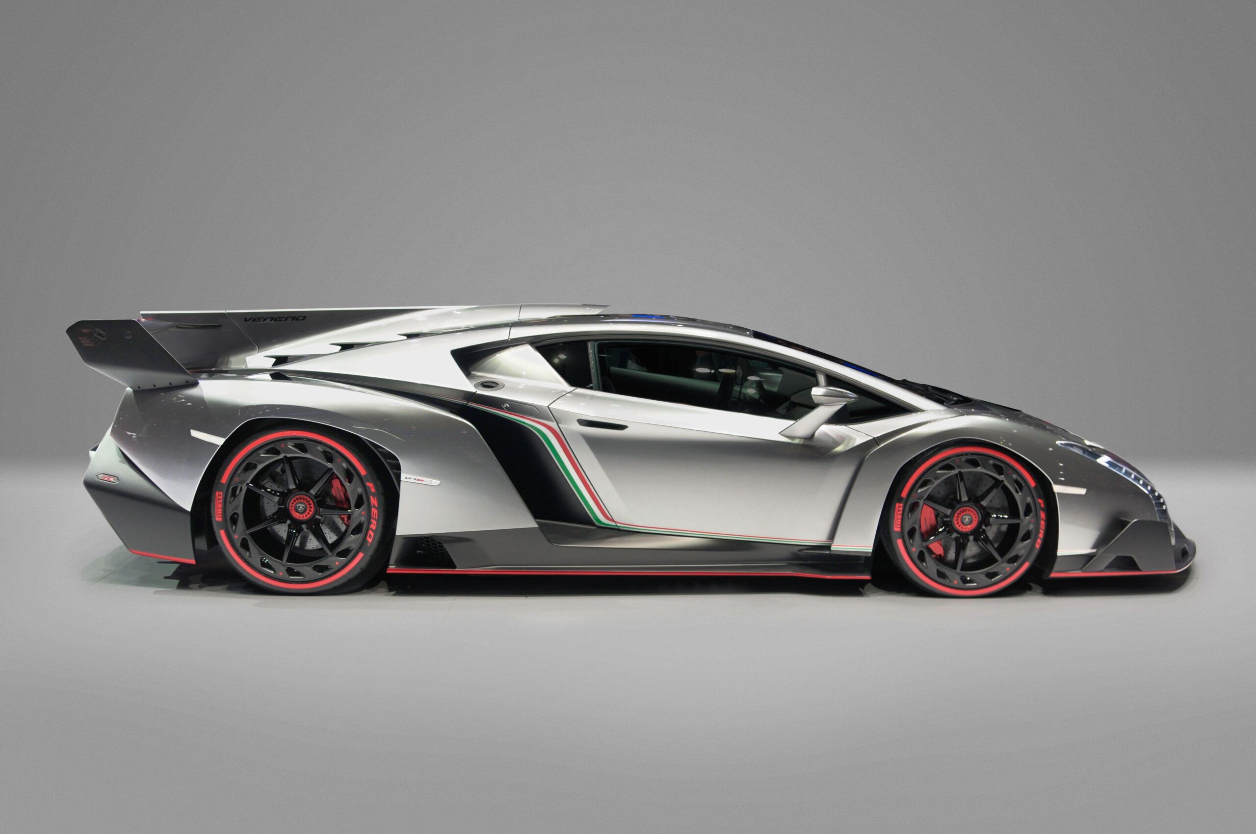 Lamborghini Veneno Desktop Wallpapers