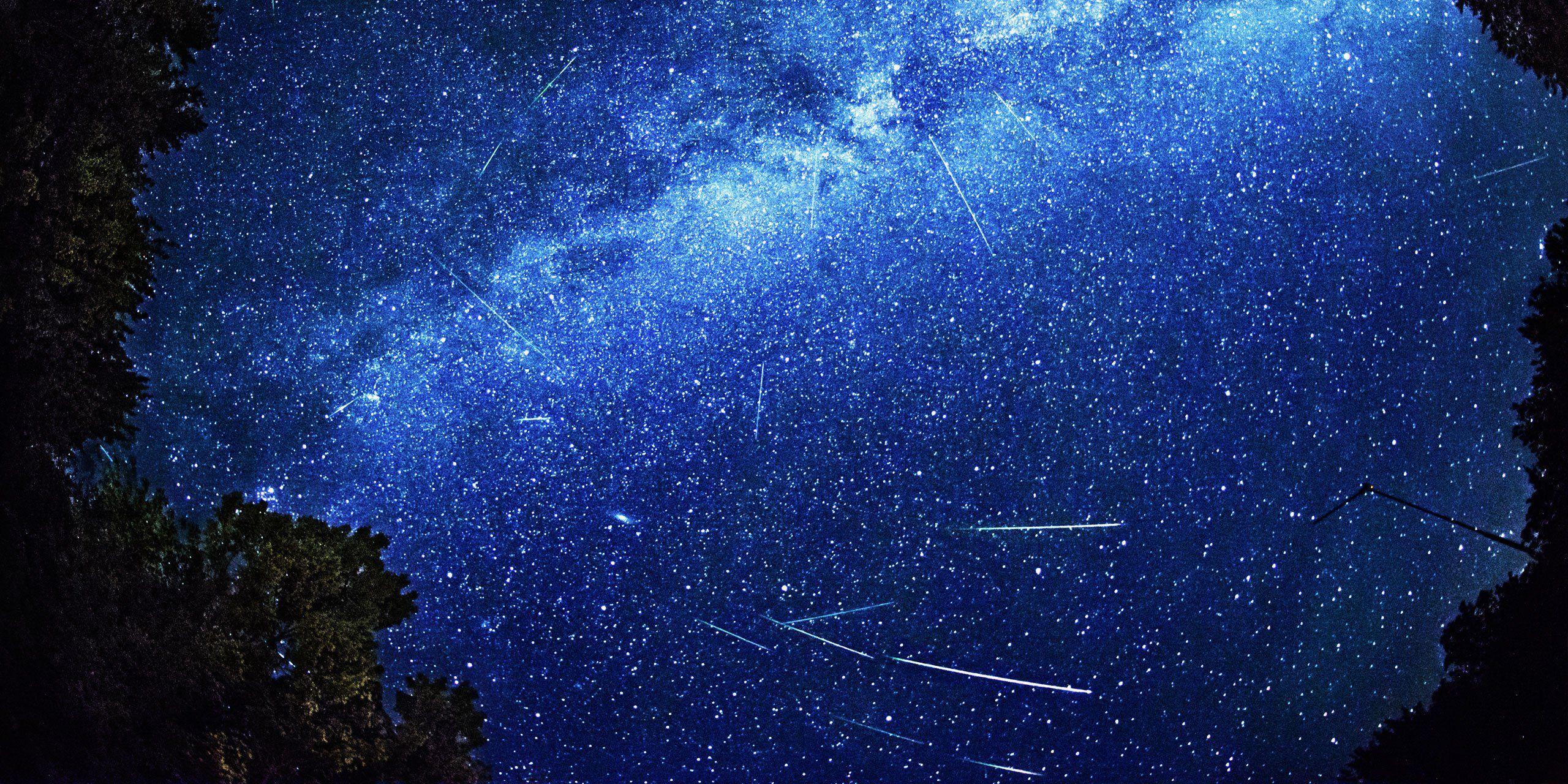 Perseid Meteor Shower Hd