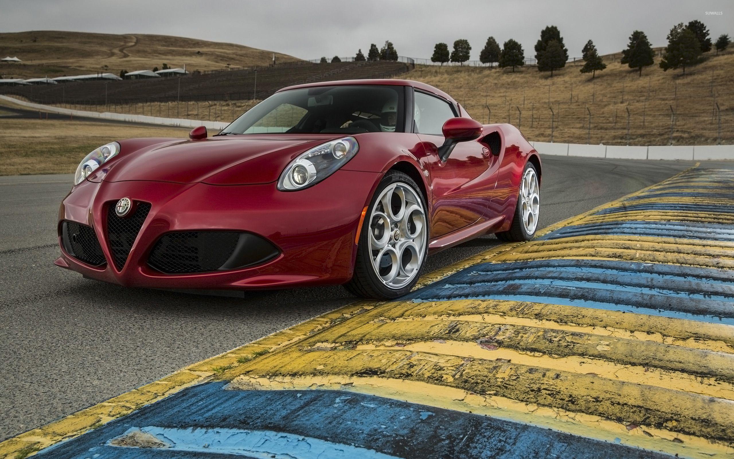 Alfa Romeo 4C [64] wallpapers