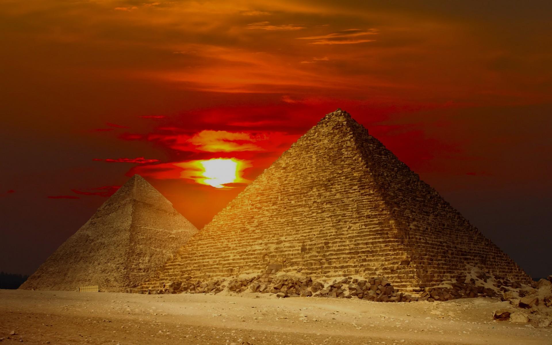 Giza Pyramids Wallpapers