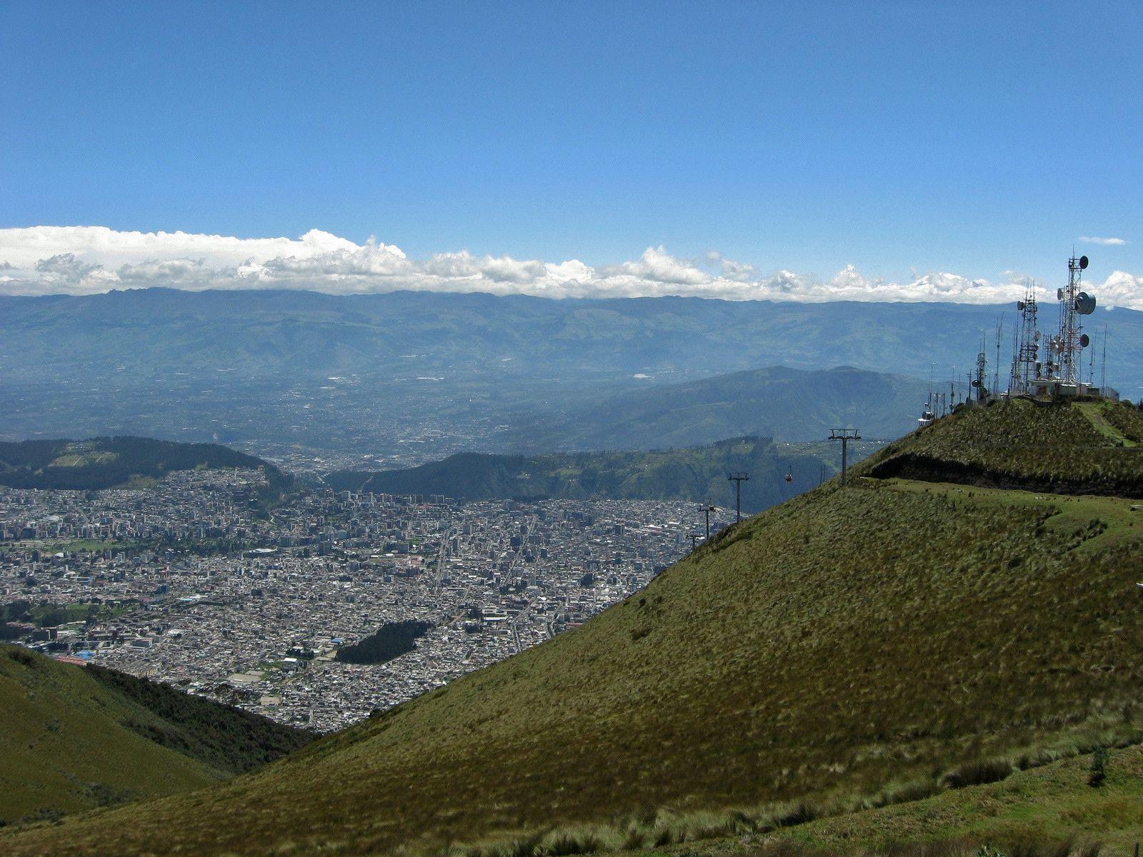 HD high view of ecuador Wallpapers