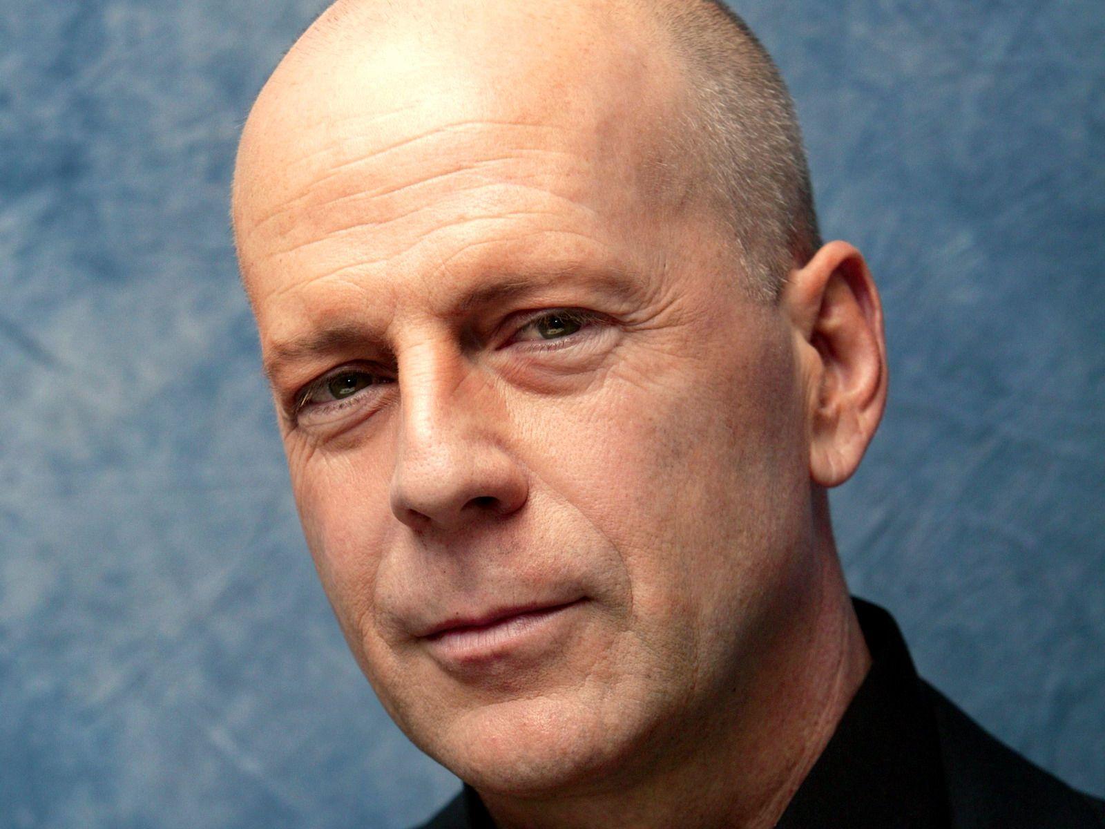 Awesome Bruce Willis Wall