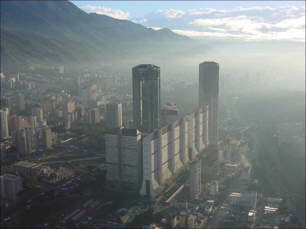 AVENIDA LECUNA, CARACAS