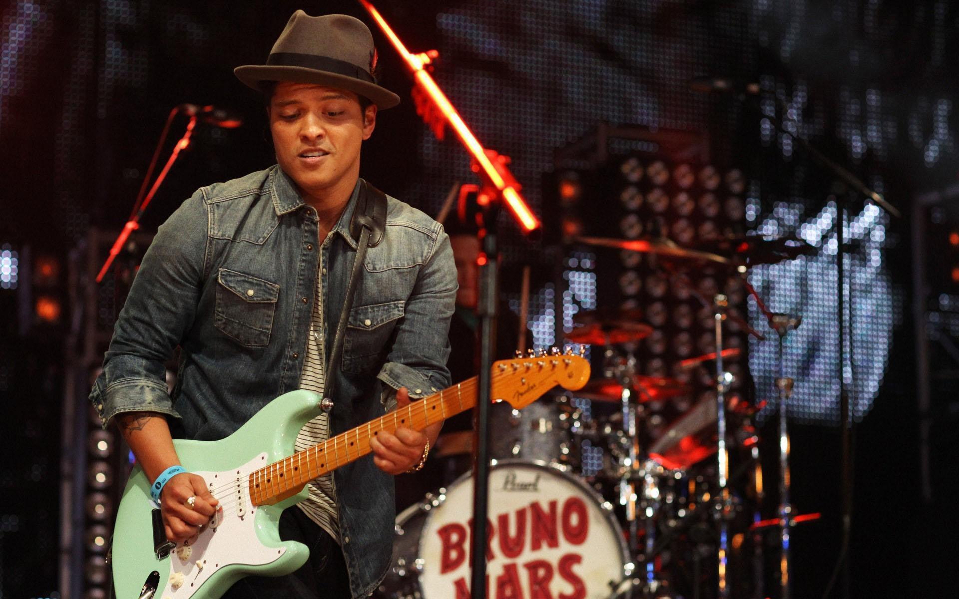 Bruno Mars Wallpapers HD