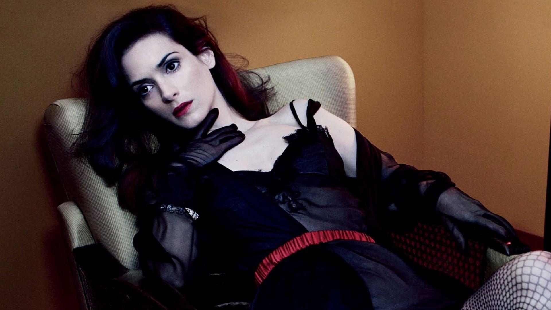 Winona Ryder Pics