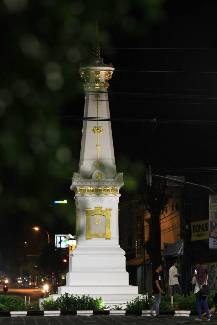 Tugu Jogja Wallpapers by gembull2