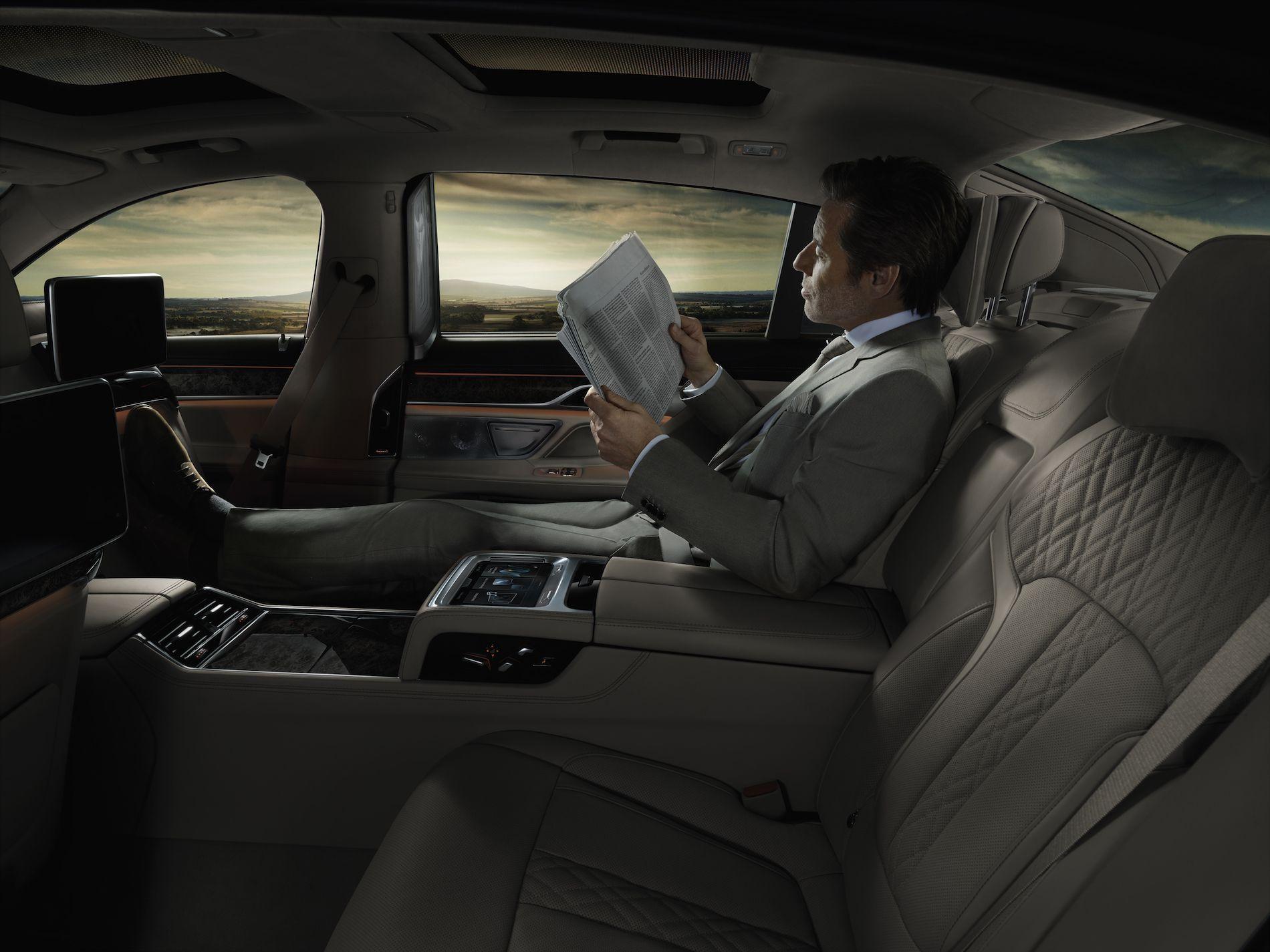 Introducing the 2016 BMW 7 Series