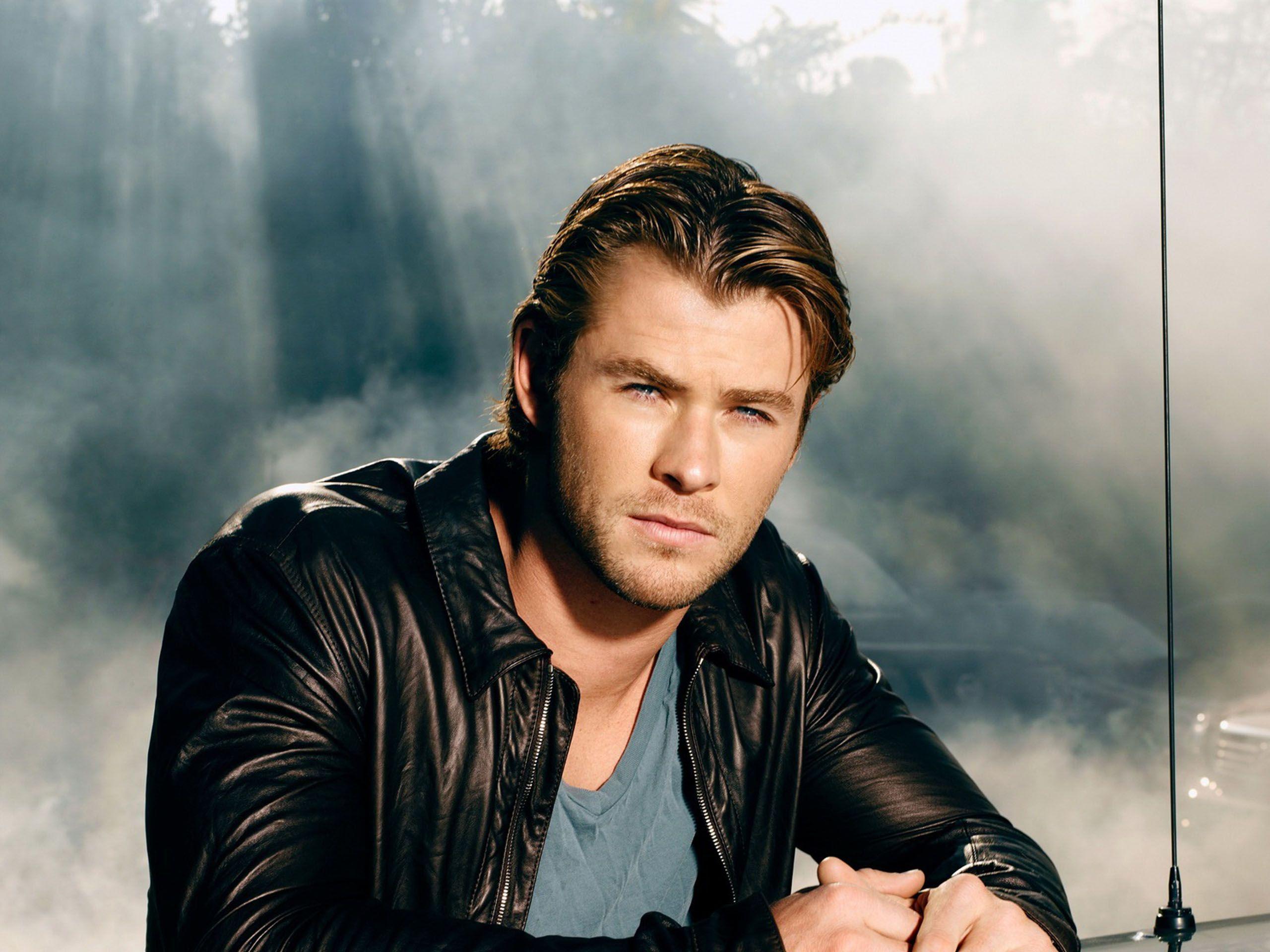 1000+ image about Chris Hemsworth Wallpapers