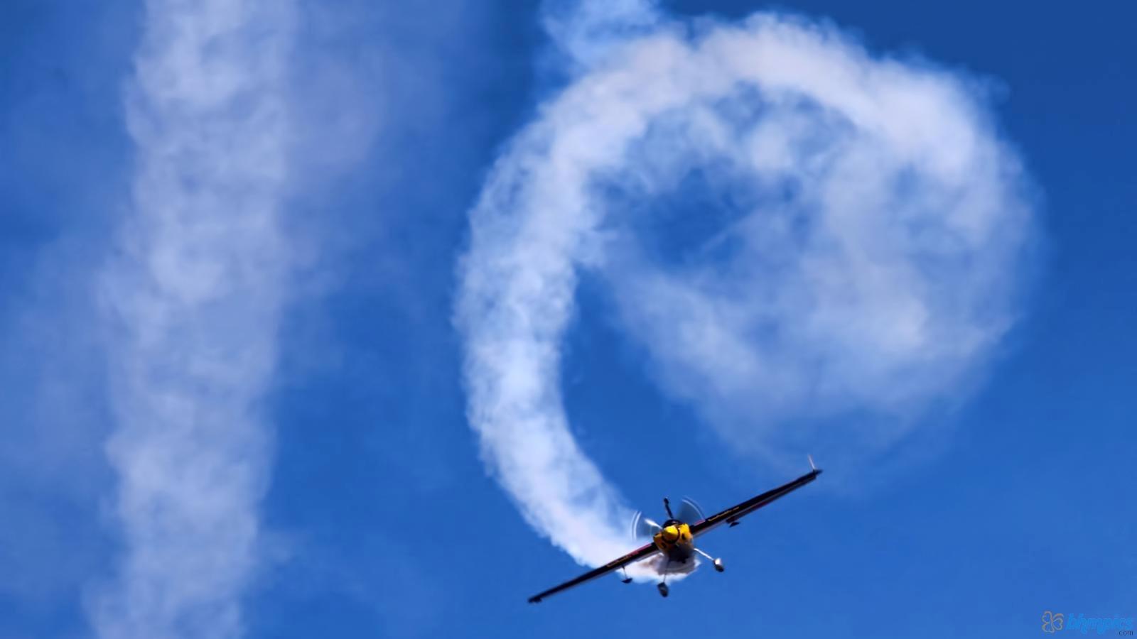 Red Bull Aerobatics Picture