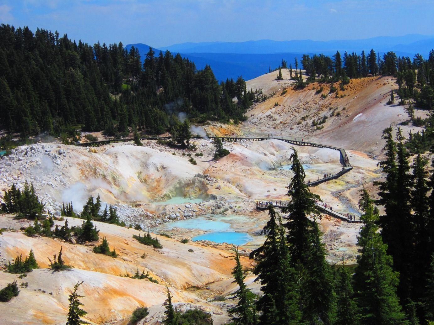 Nature Backgrounds, 655712 Lassen Volcanic National Park