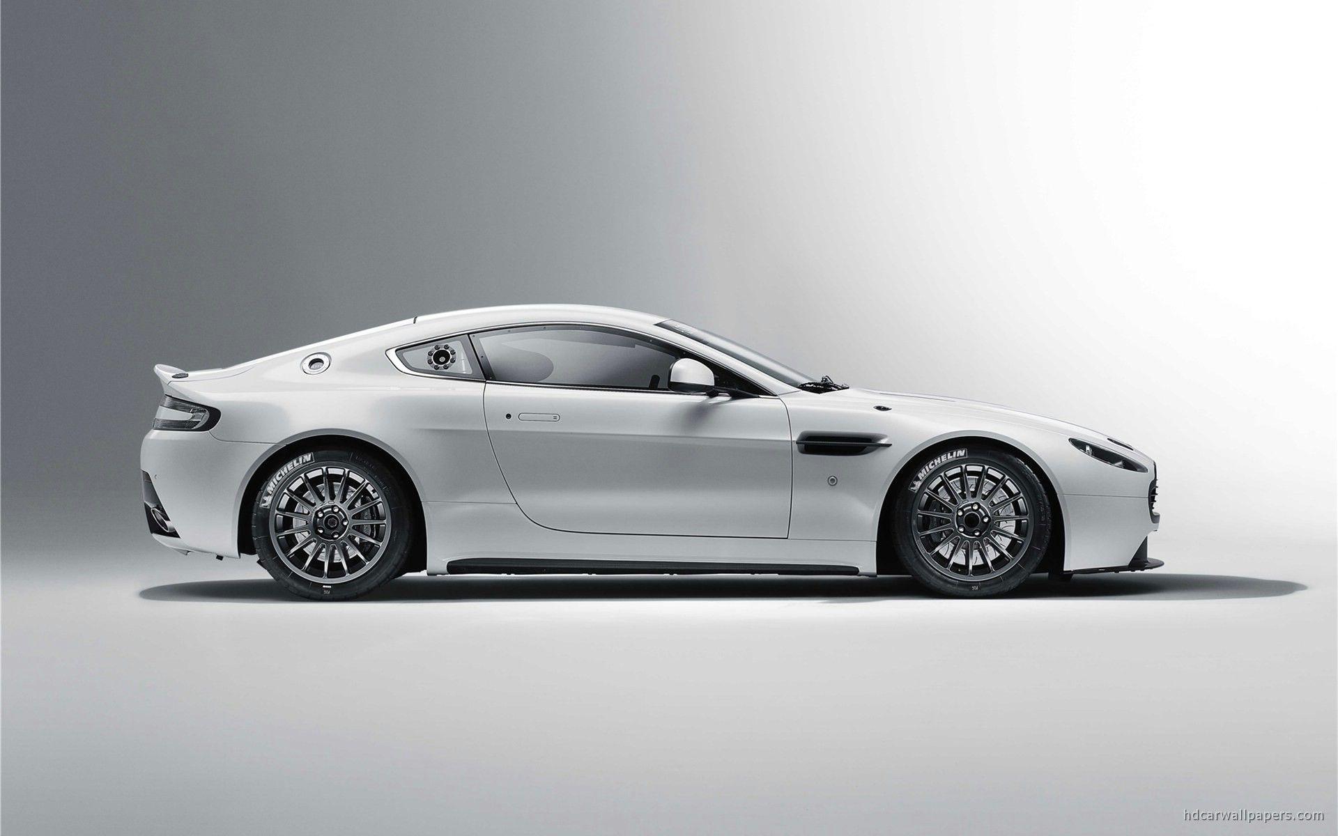 Aston Martin Vantage GT4 3 Wallpapers