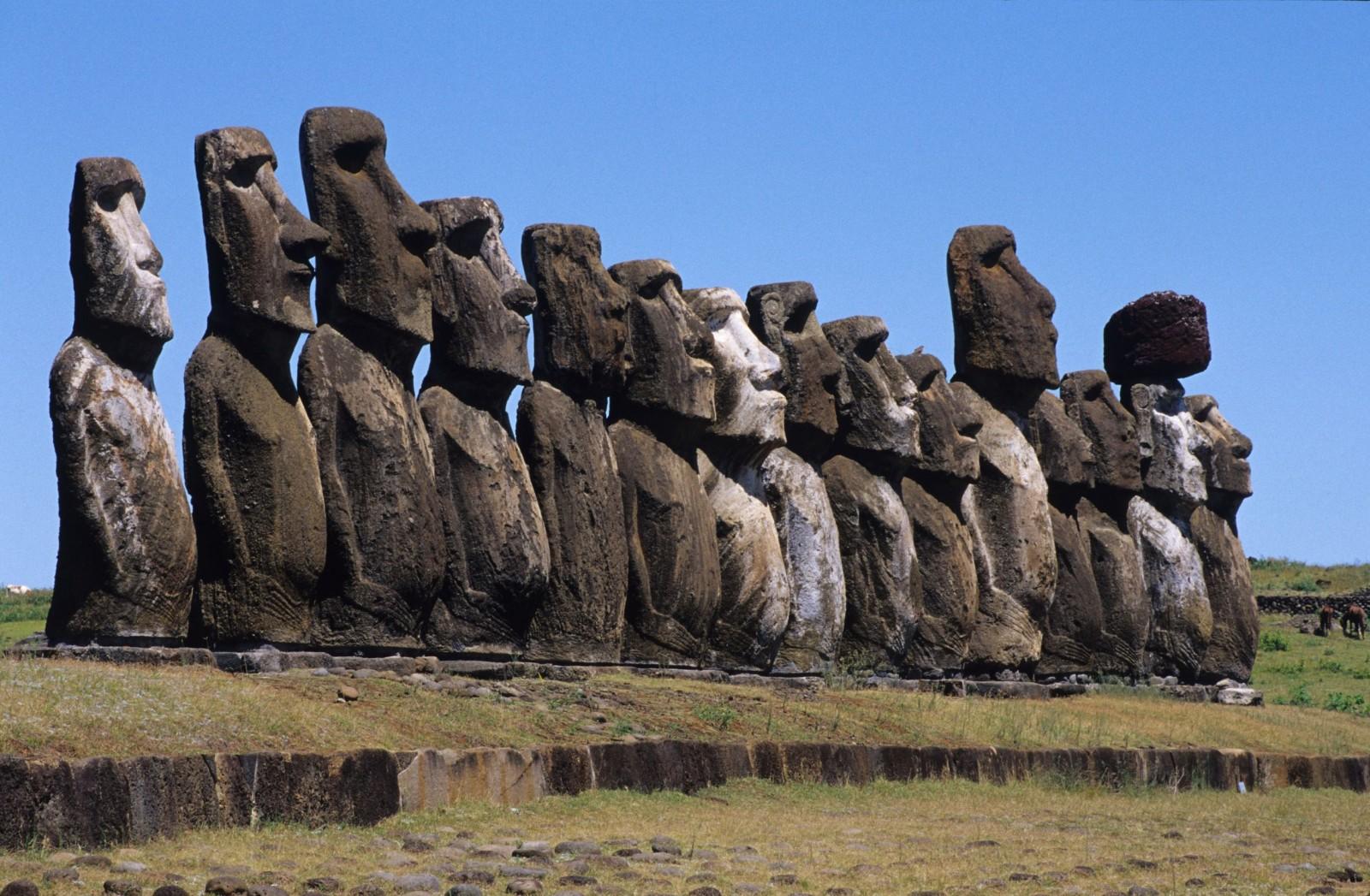 Moai Statues Easter Island Chile Travel Wallpapers