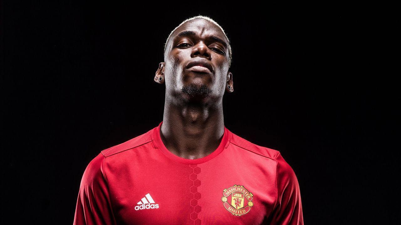 Gallery: Paul Pogba in Manchester United kit