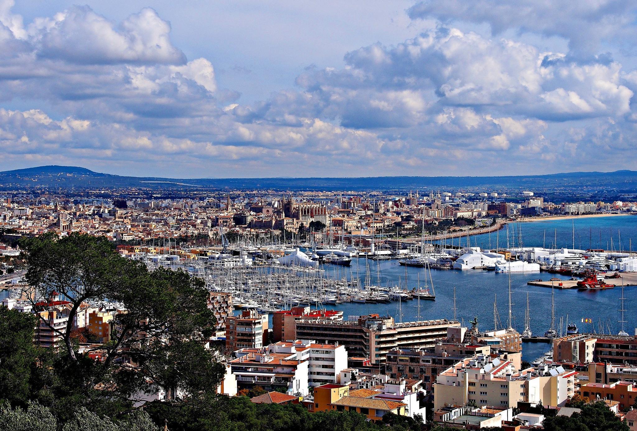 Wallpapers Sea, spain, palma de Mallorca, port, houses, sky, bay