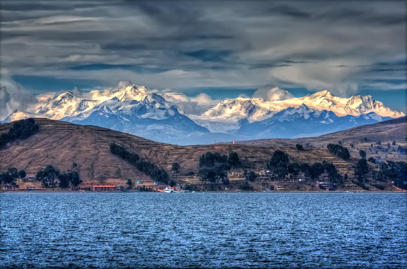 File:Lake Titicaca