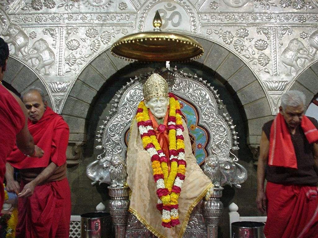 Download Free HD Wallpapers of Shirdi Sai Baba