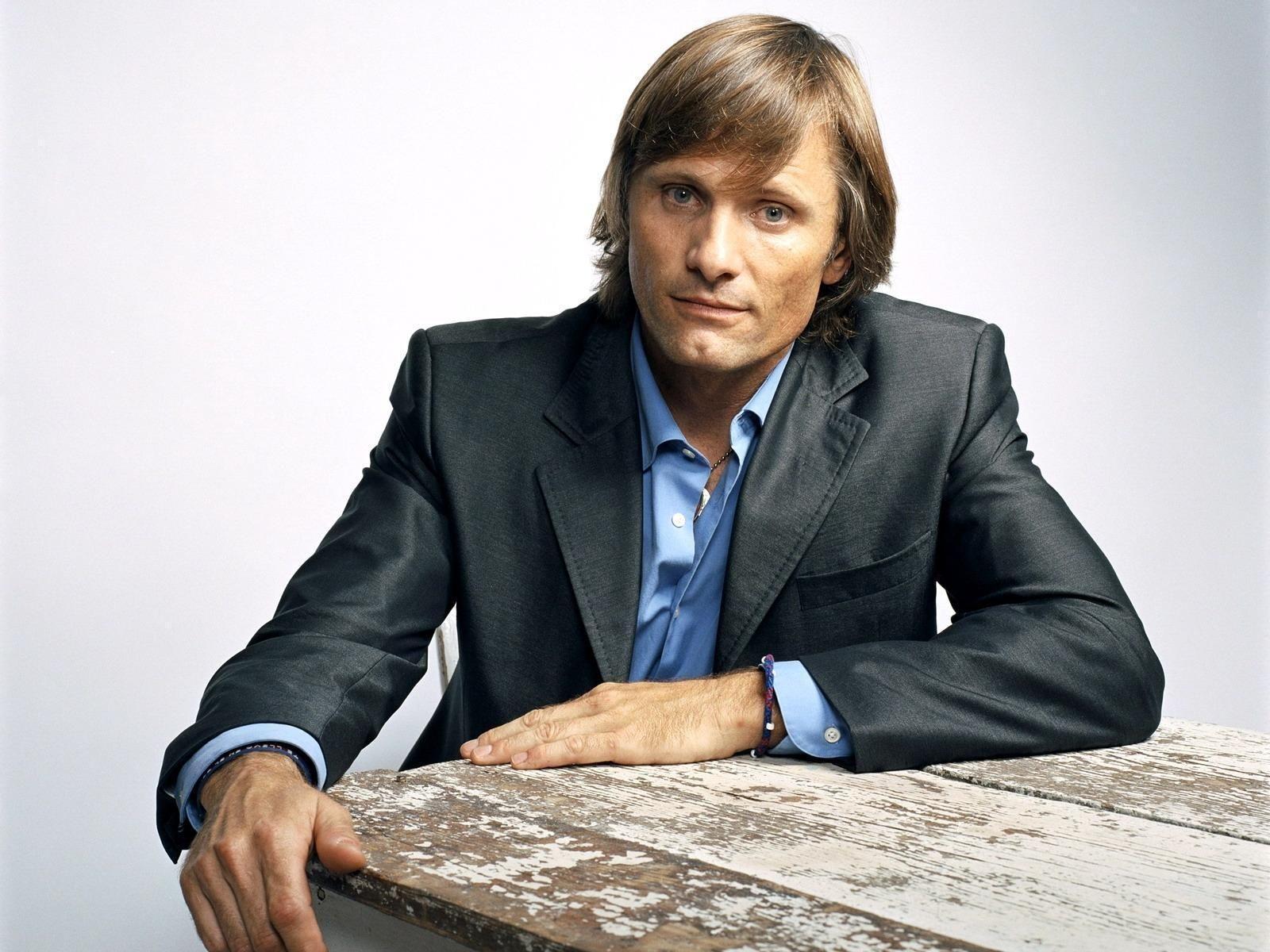 Wallpapers Viggo Mortensen Celebrities Image Download