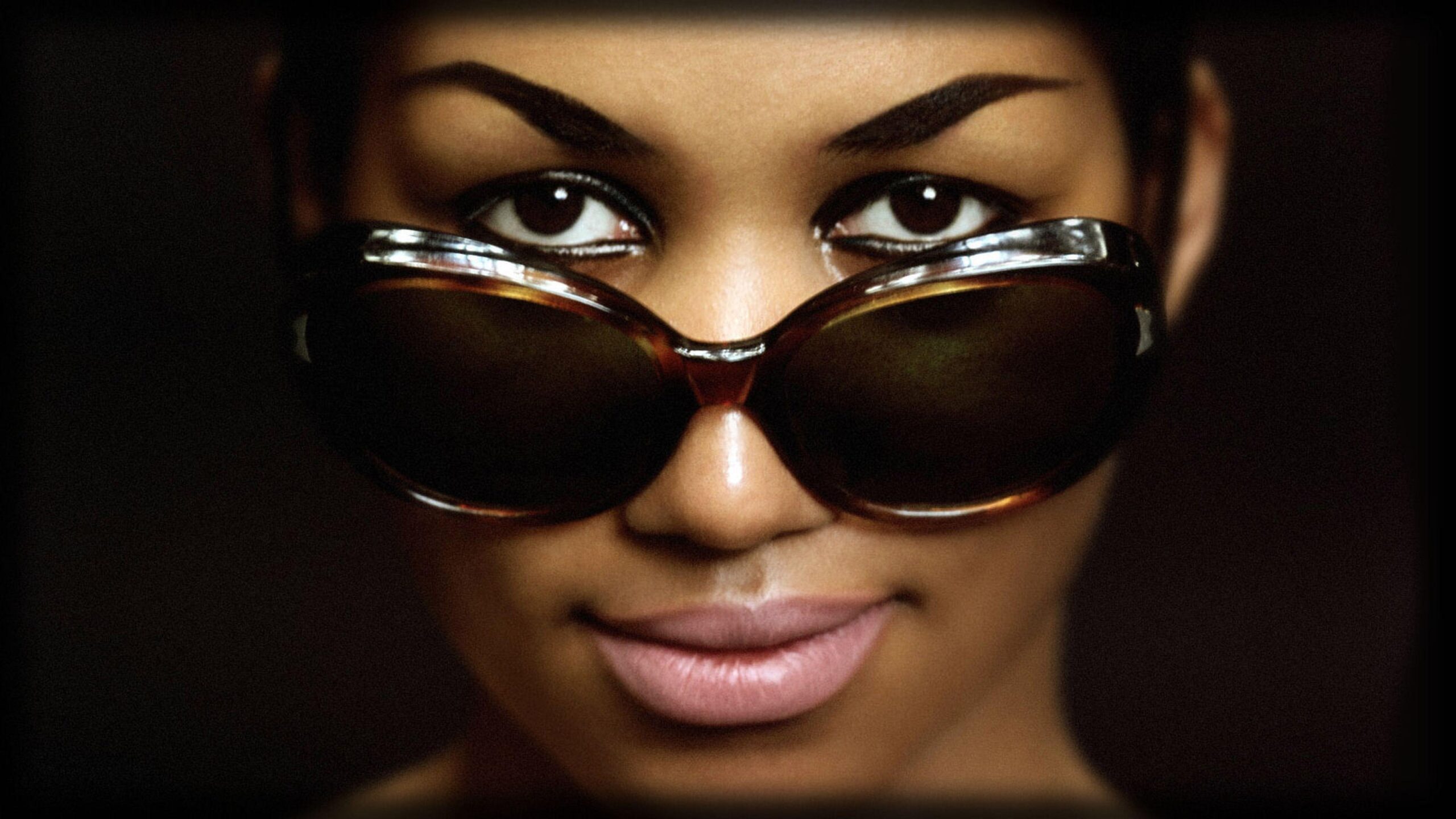 Download Wallpapers Aretha franklin, Glasses, Face