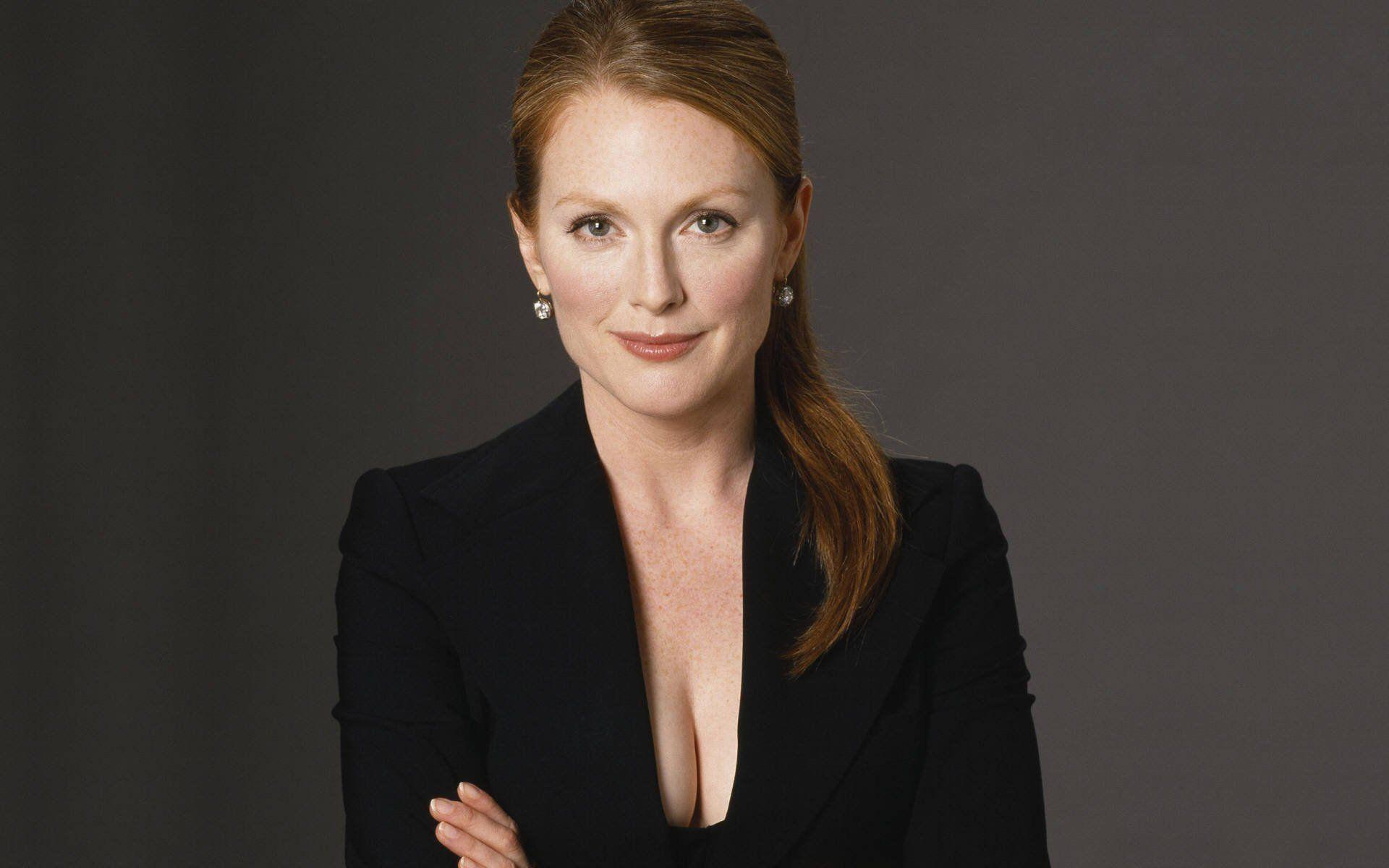 Julianne Moore Full HD Wallpapers and Backgrounds Image