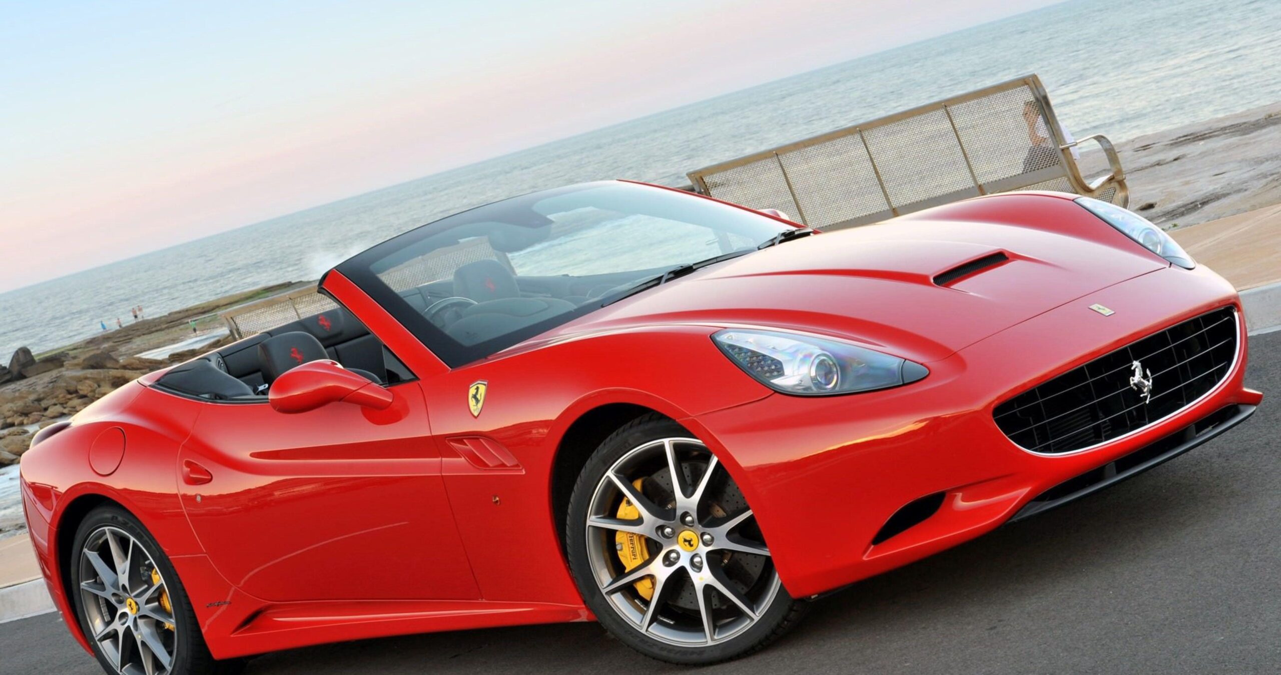 Ferrari, California Wallpapers 4K