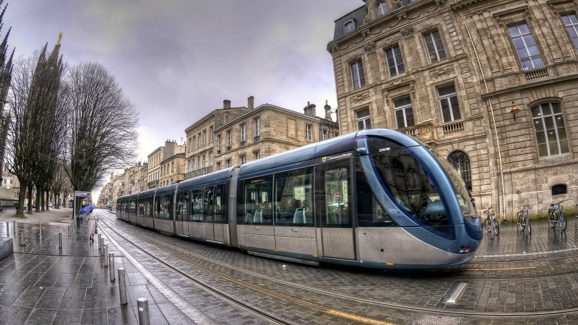 Tram in Bordeaux, France wallpapers and image