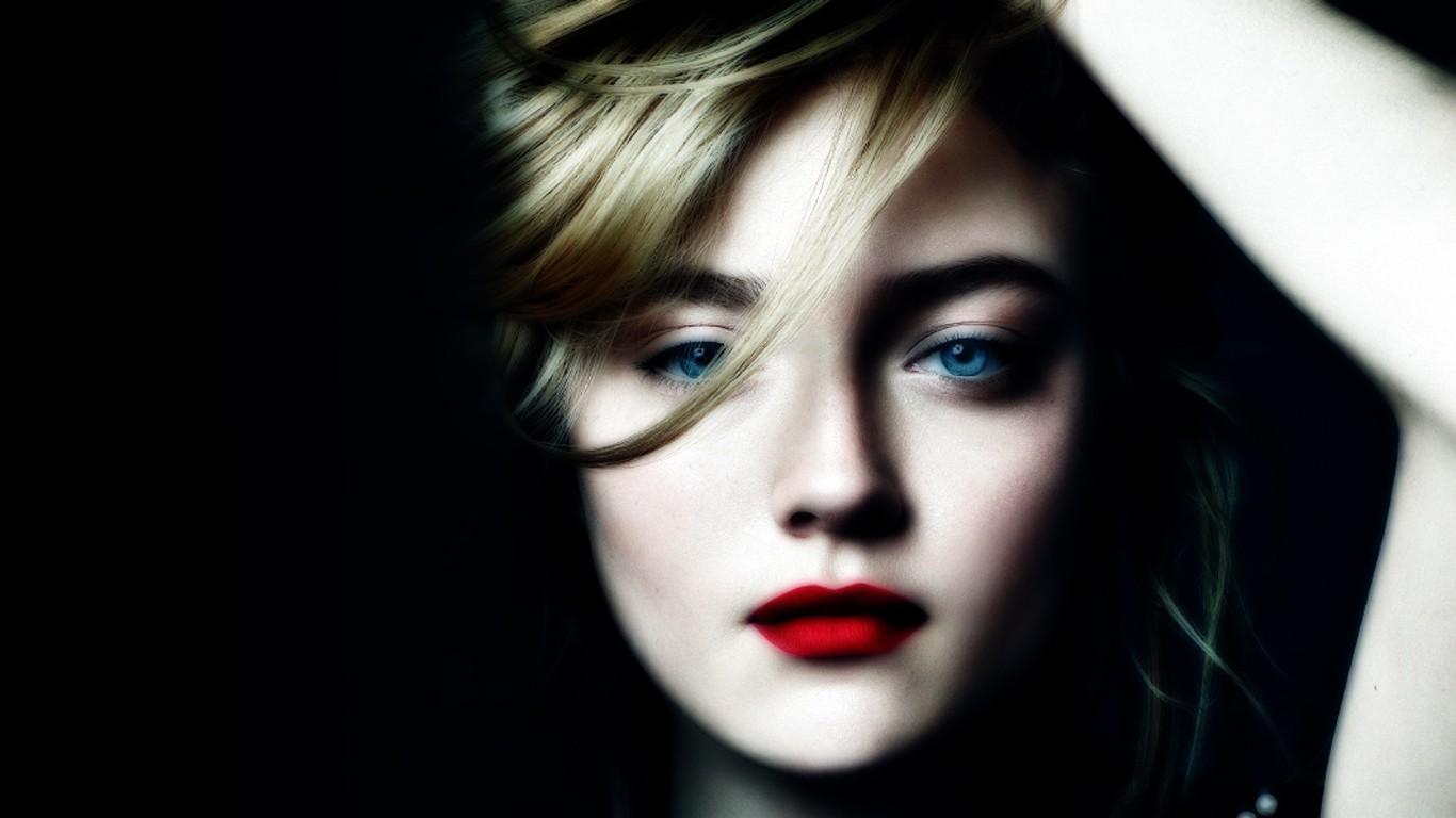 Dakota Fanning Wallpapers 8