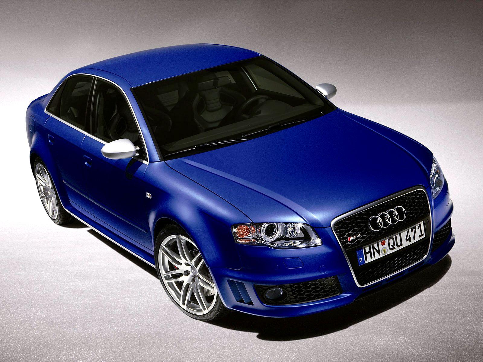 Audi RS4 Wallpapers