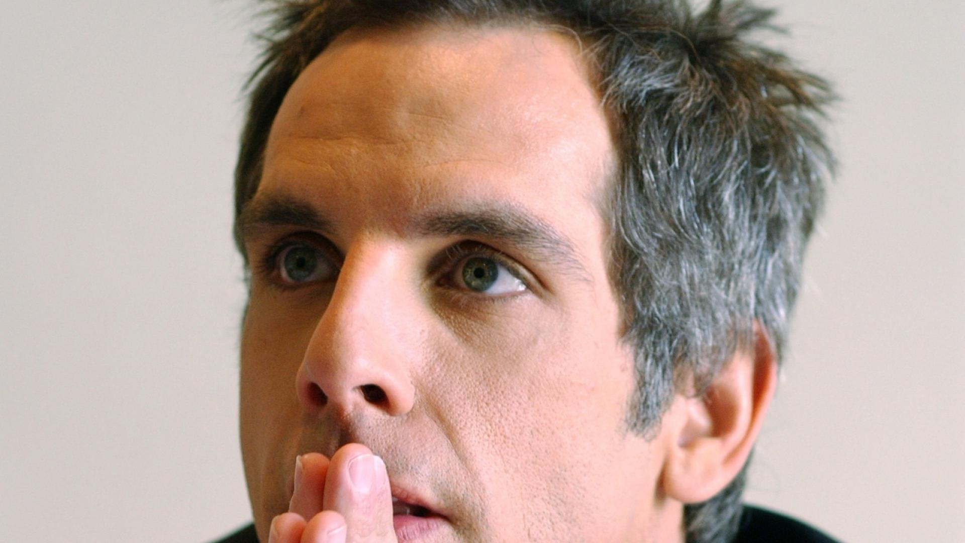 Download Wallpapers ben stiller, brunette, hands