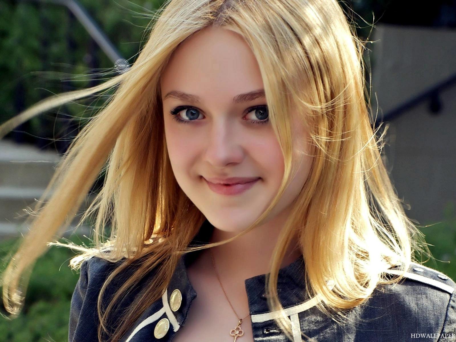 Dakota Fanning Wallpapers 10