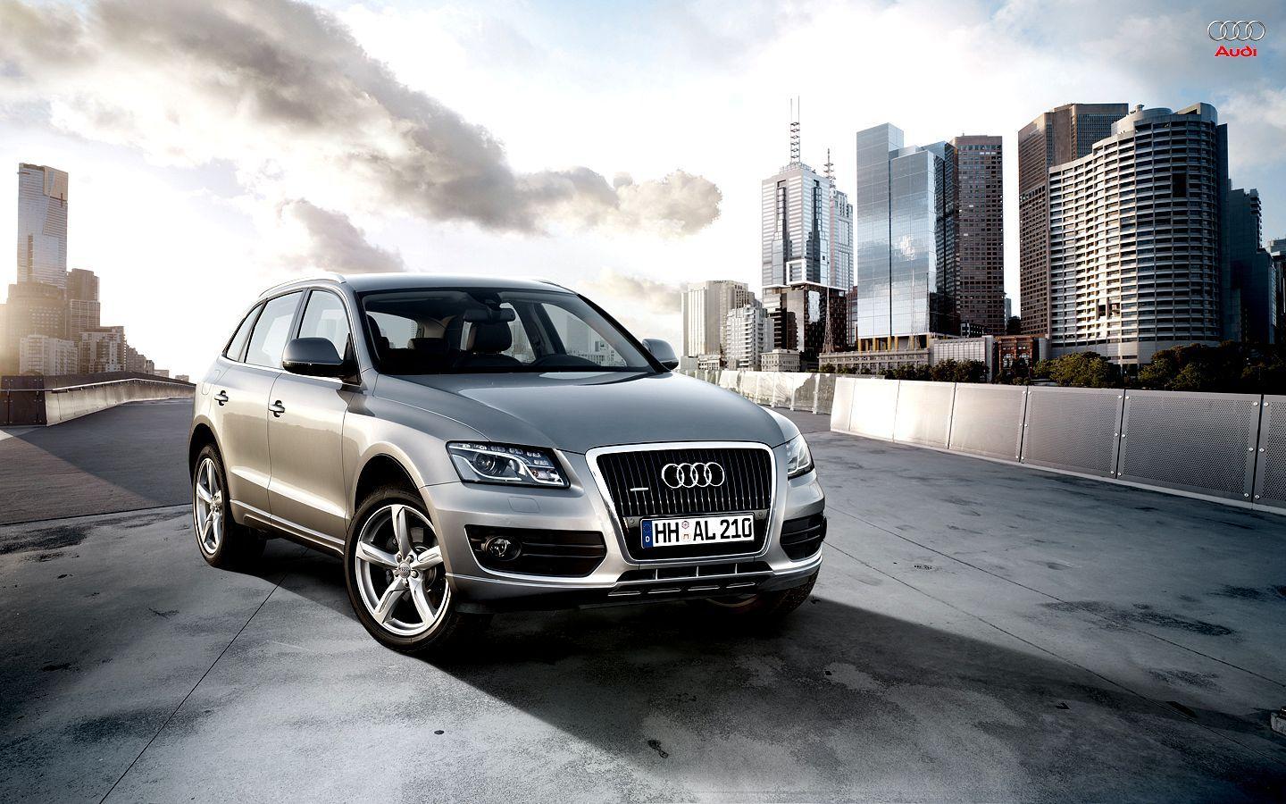 Audi Q5 Wallpapers