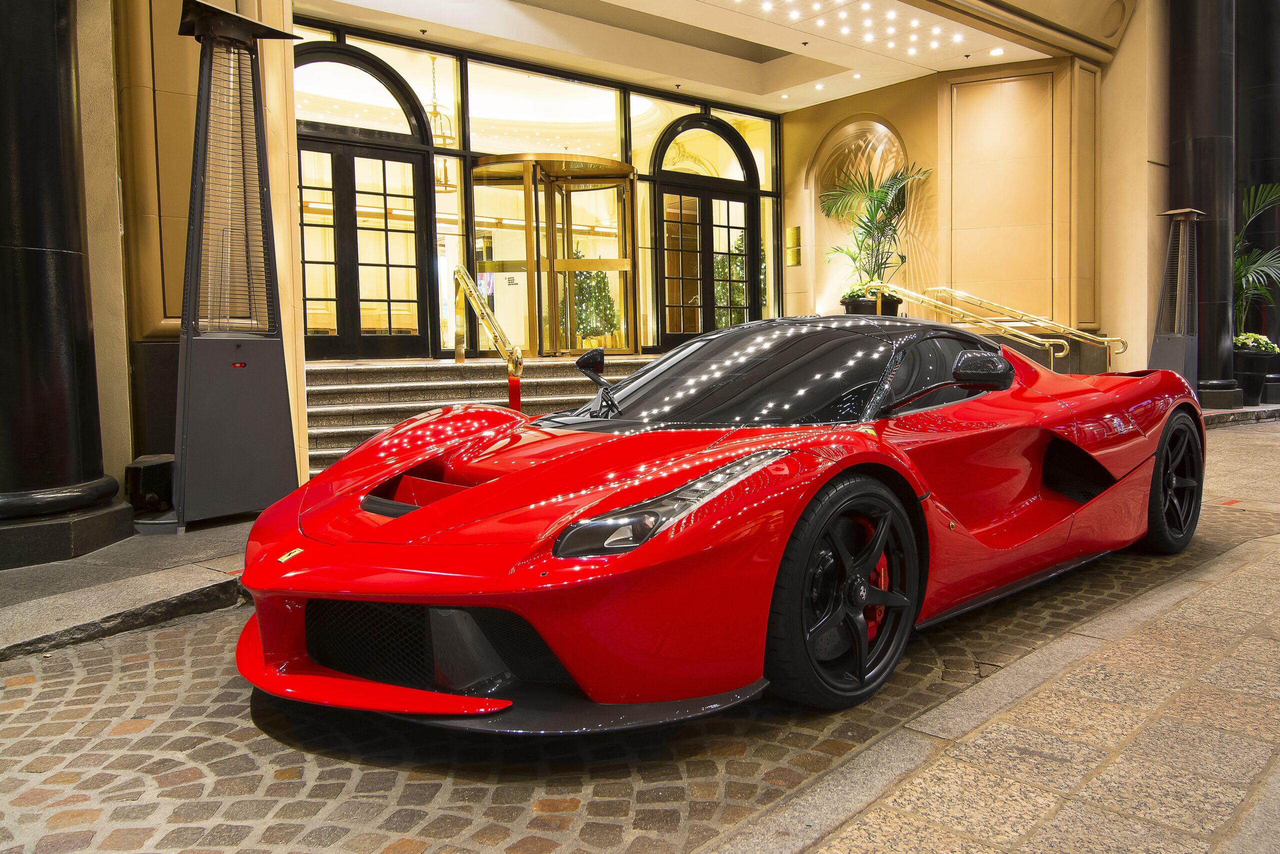 18 Ferrari LaFerrari HD Wallpapers