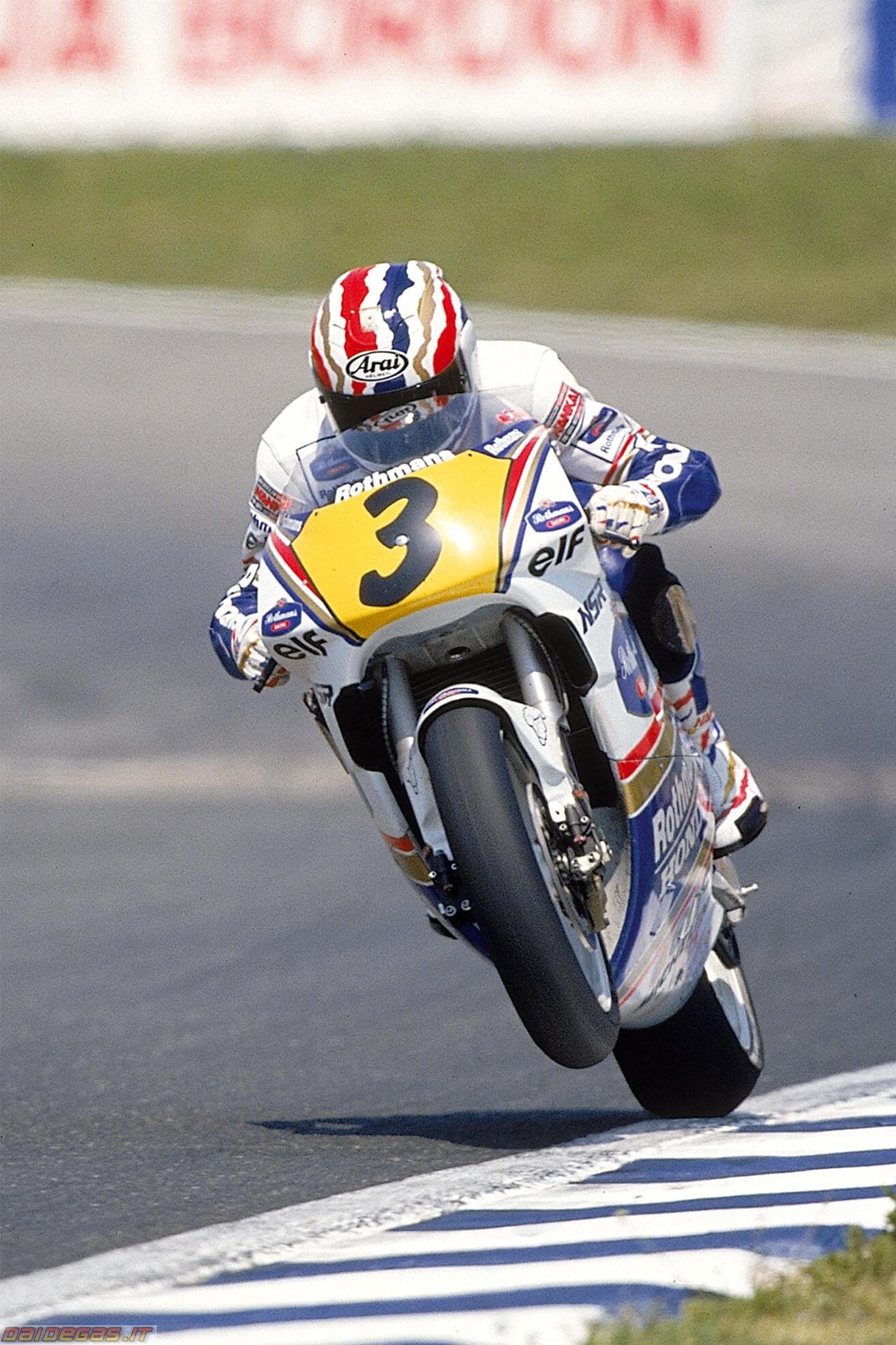 MICHAEL DOOHAN ‘MICK’ foto gallery collezione thread