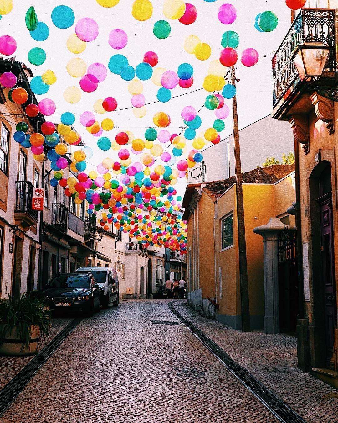 Color & imagination take over the city of Águeda in Portugal with