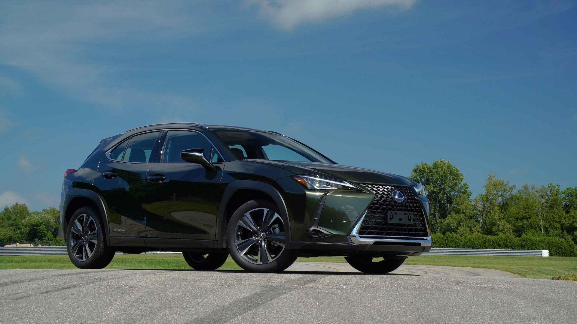 2019 Lexus UX Hybrid Targets Young, Urban Drivers