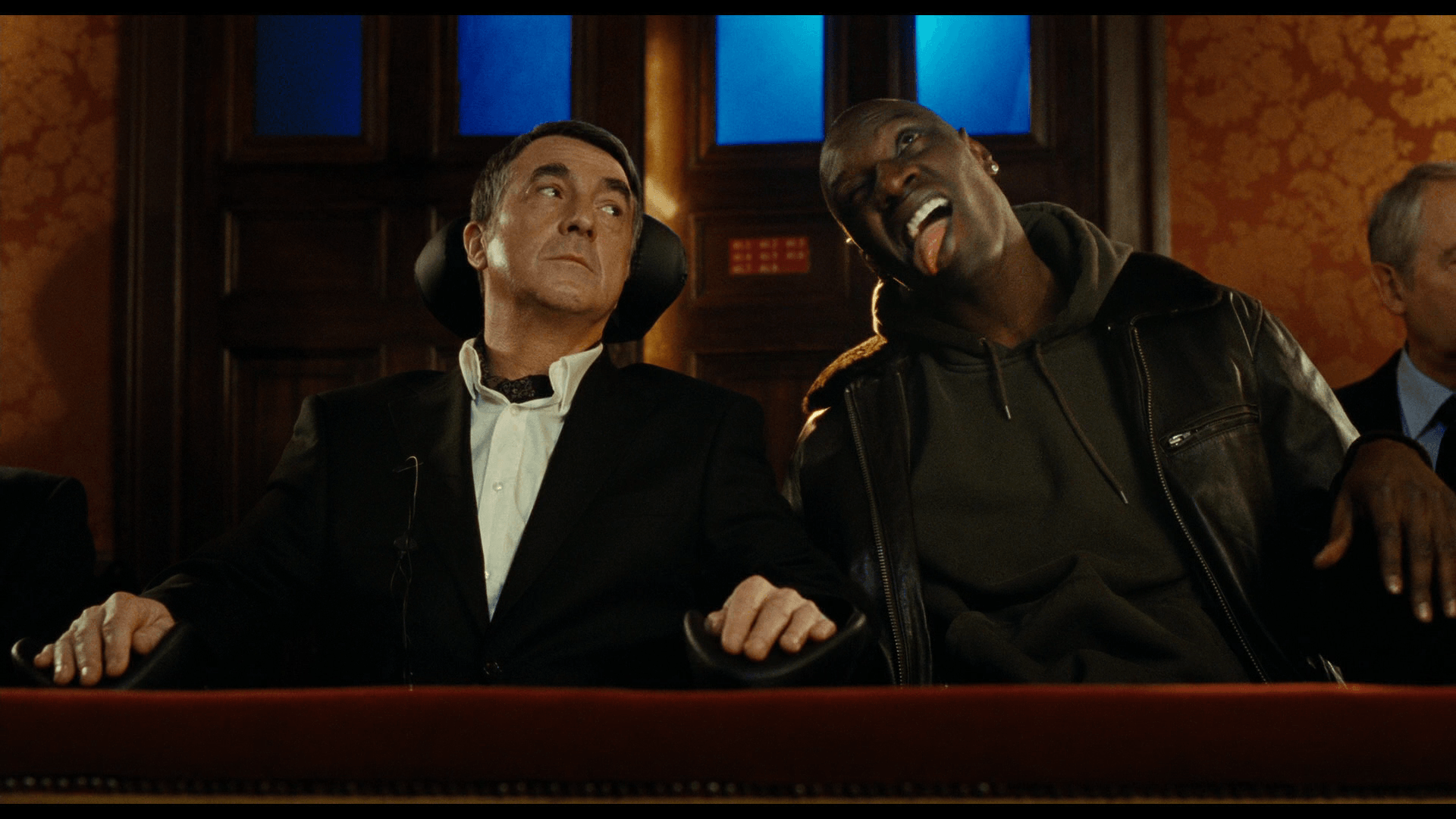 Index of /reviews/image/reviews/1/intouchables