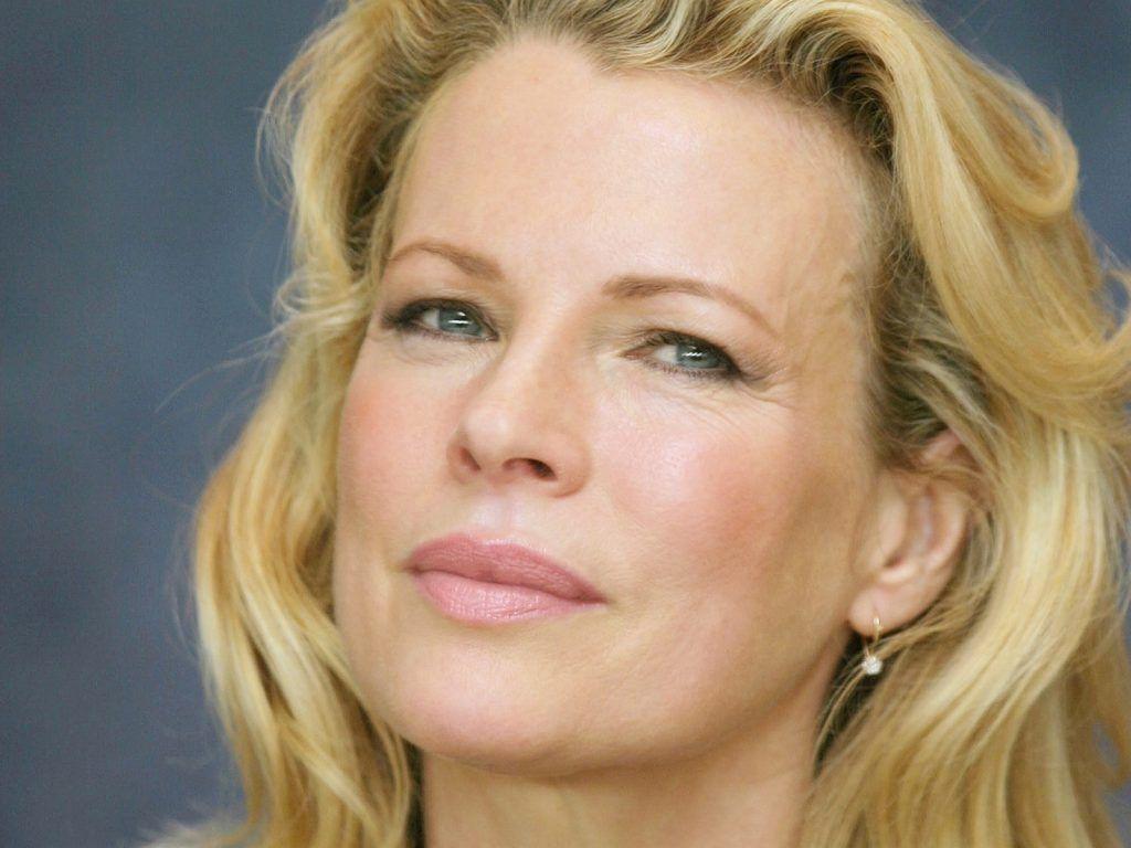 Kim Basinger Wallpapers 16+