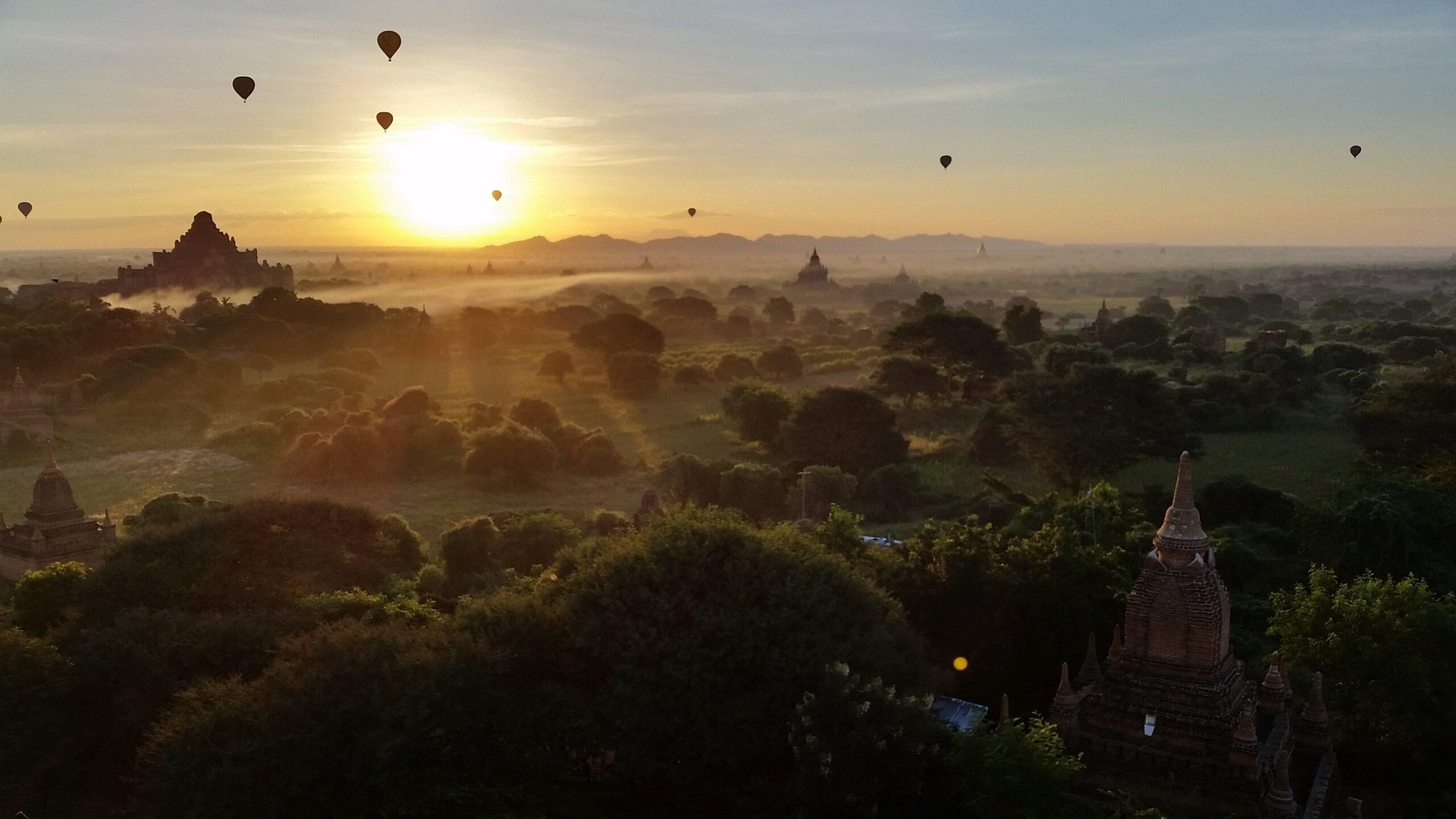 Sunrise at the Temples of Bagan Myanmar HD wallpapers