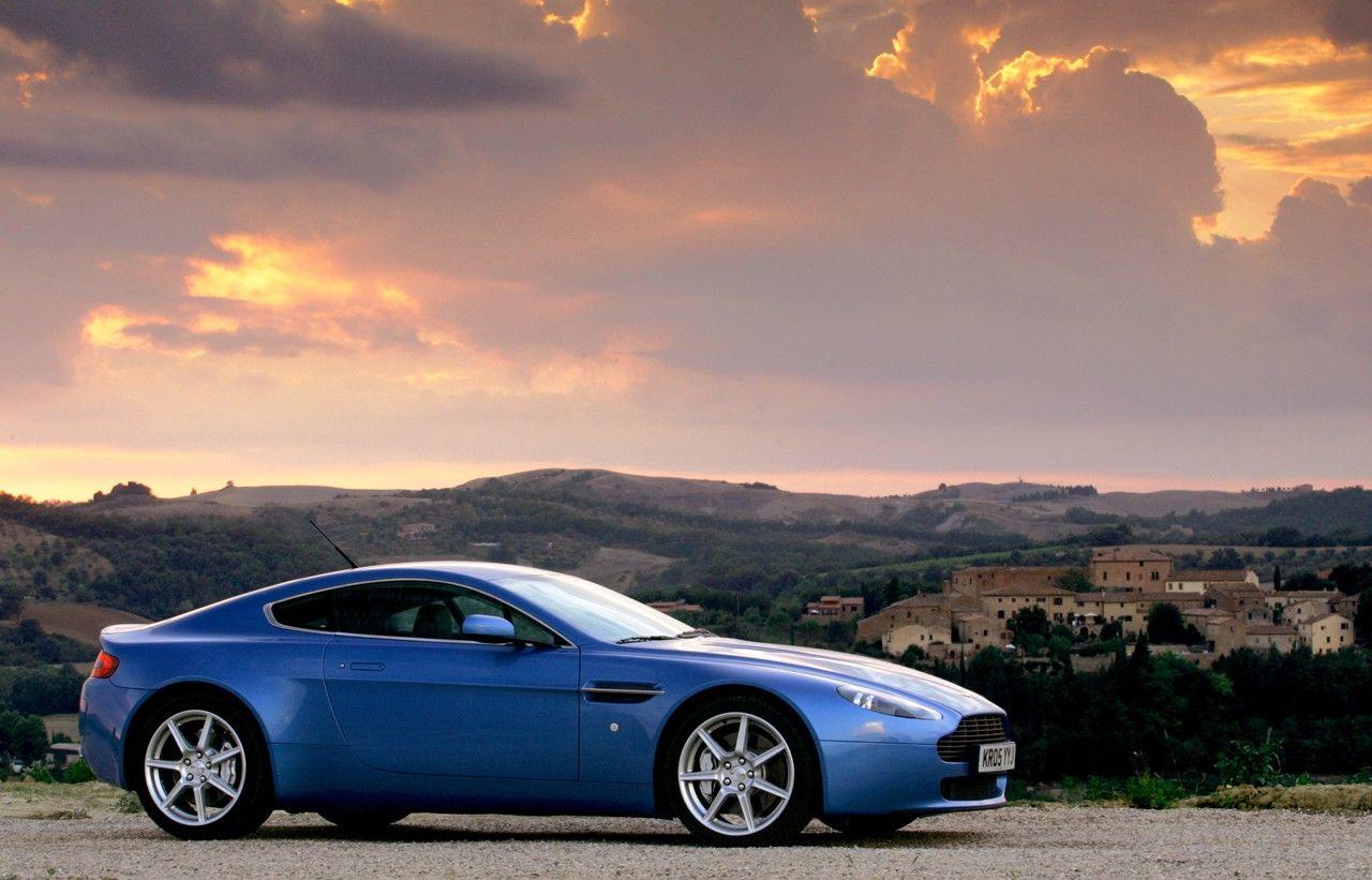 Aston Martin Vantage HD Wallpapers