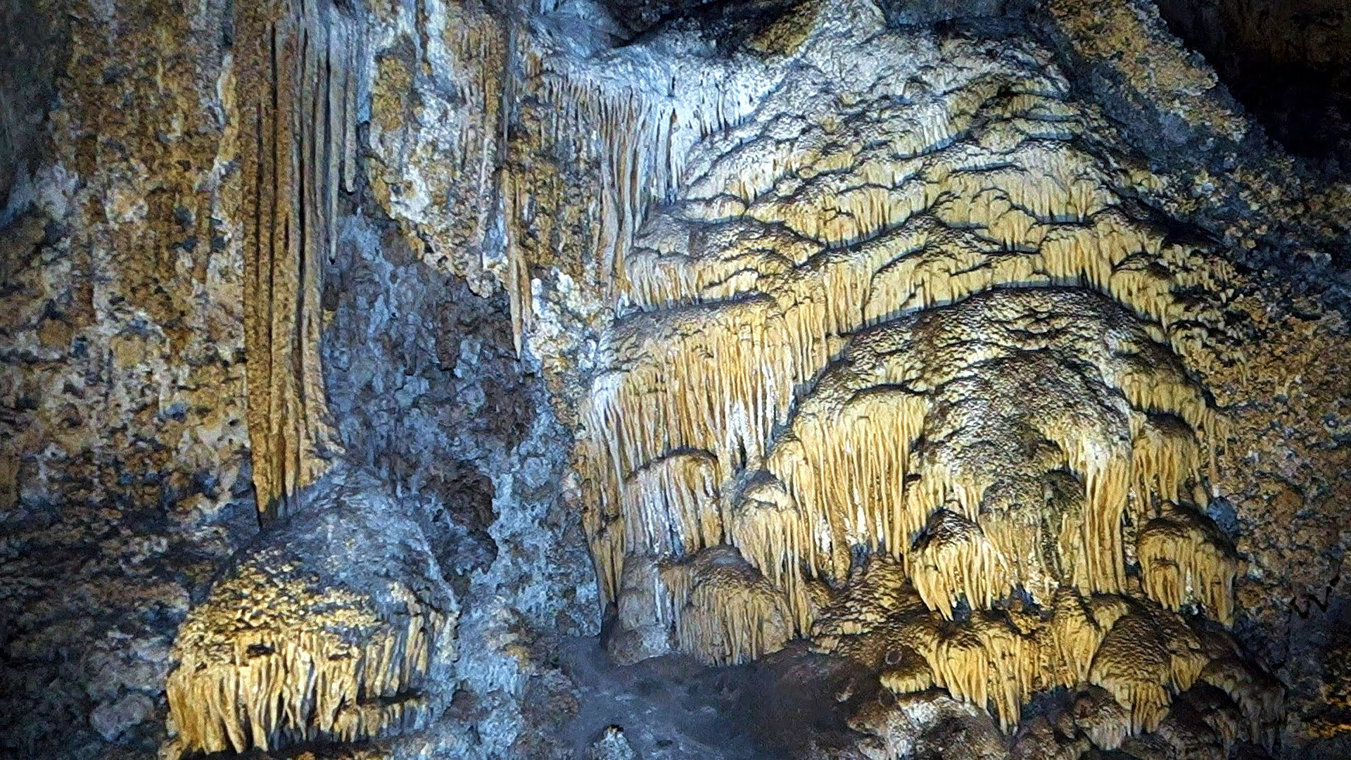 3 Miles Of Carlsbad Caverns Stalactites, Stalagmites & More 1800