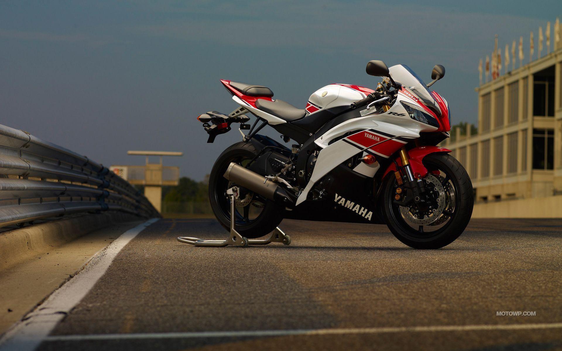 Vehicles For > 2012 Yamaha R6 Wallpapers