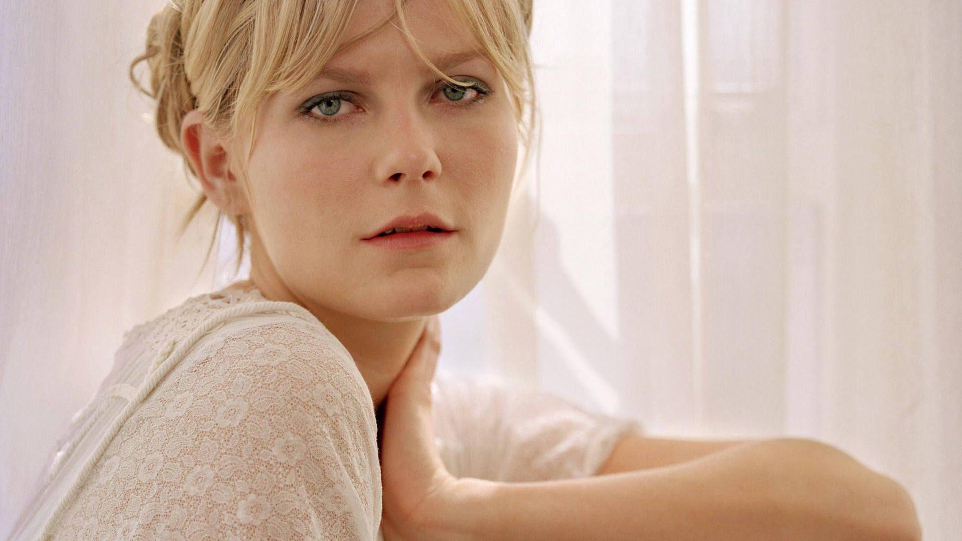 Kirsten Dunst Wallpapers