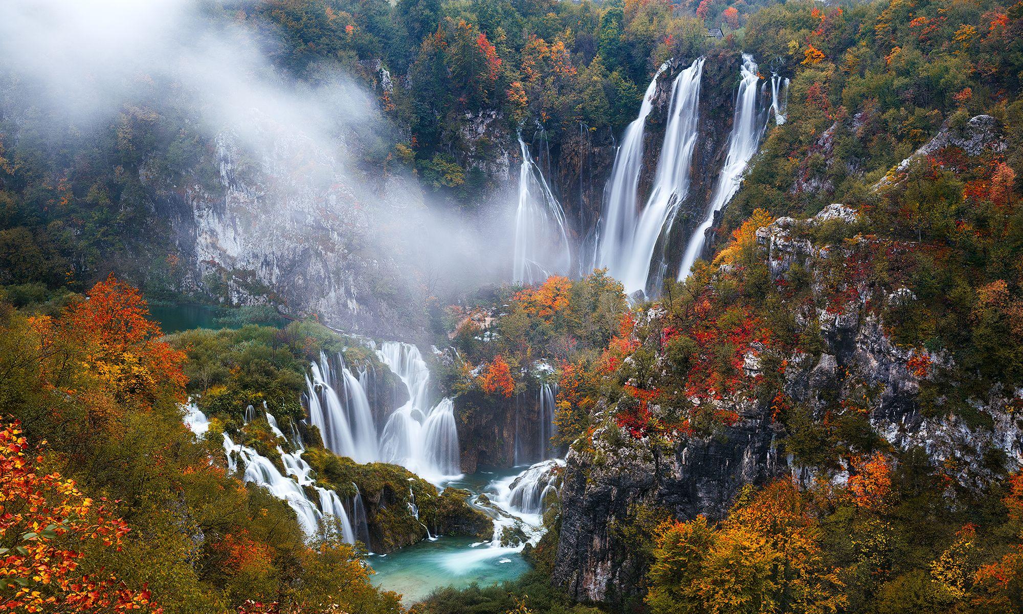 Plitvice Lakes National Park in Autumn Full HD Wallpapers and