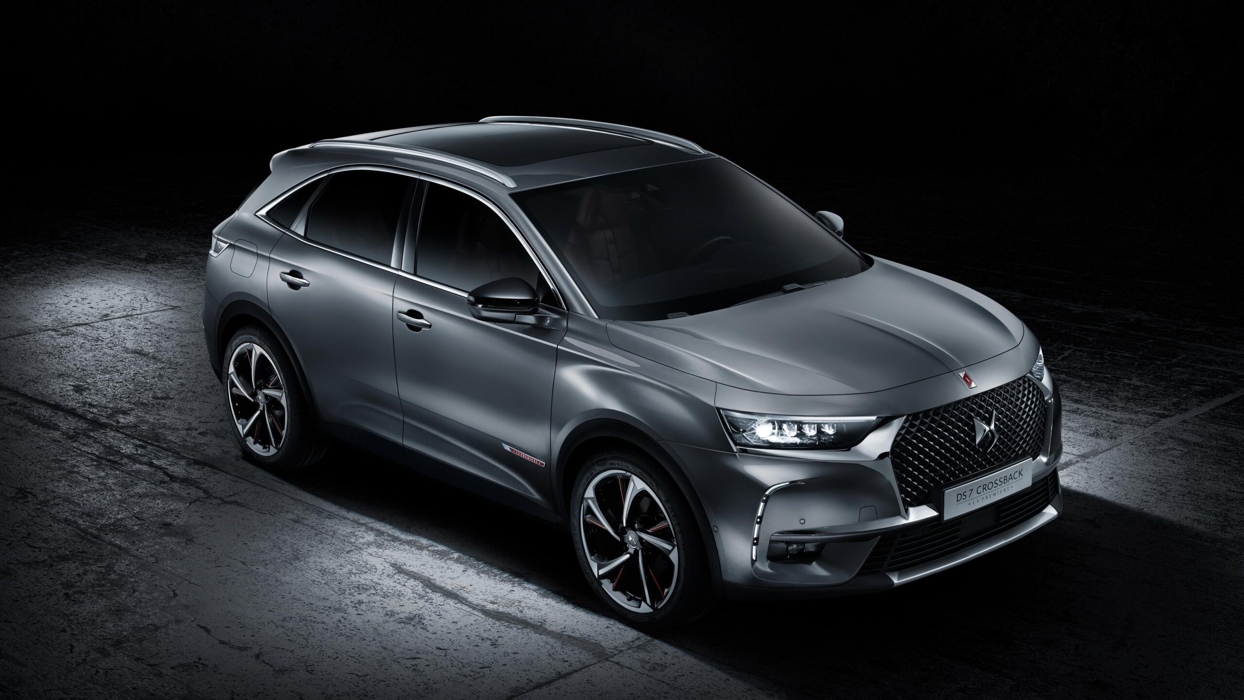 2017 DS 7 Crossback La Première Wallpapers