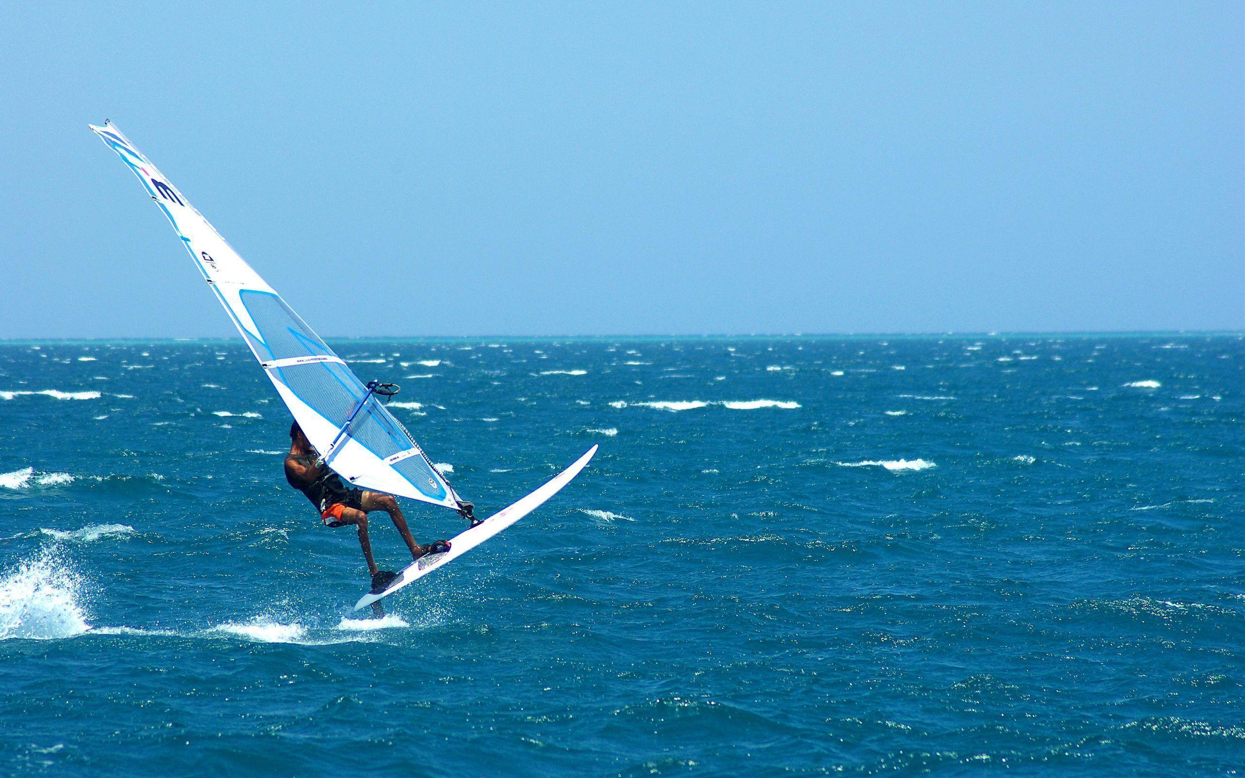 28 Windsurfing Wallpapers