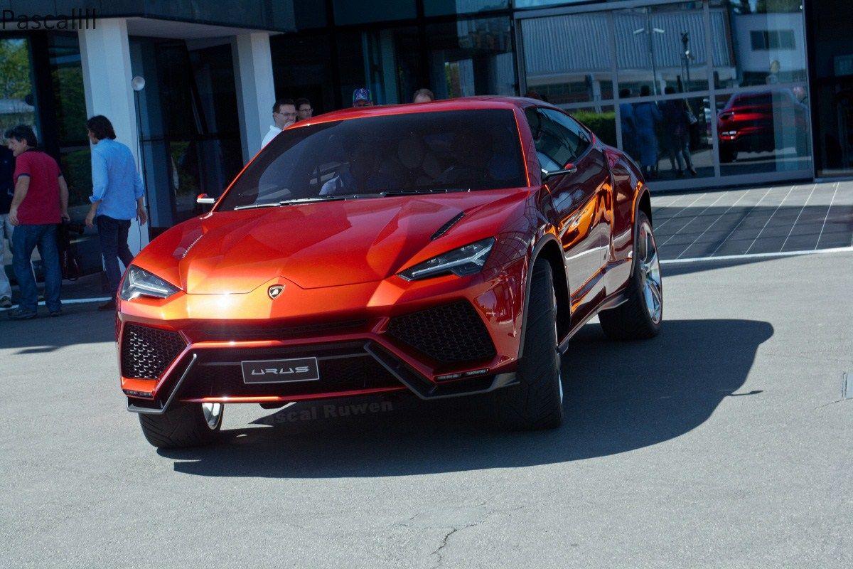 2017 Lamborghini Urus 1080p Wallpapers