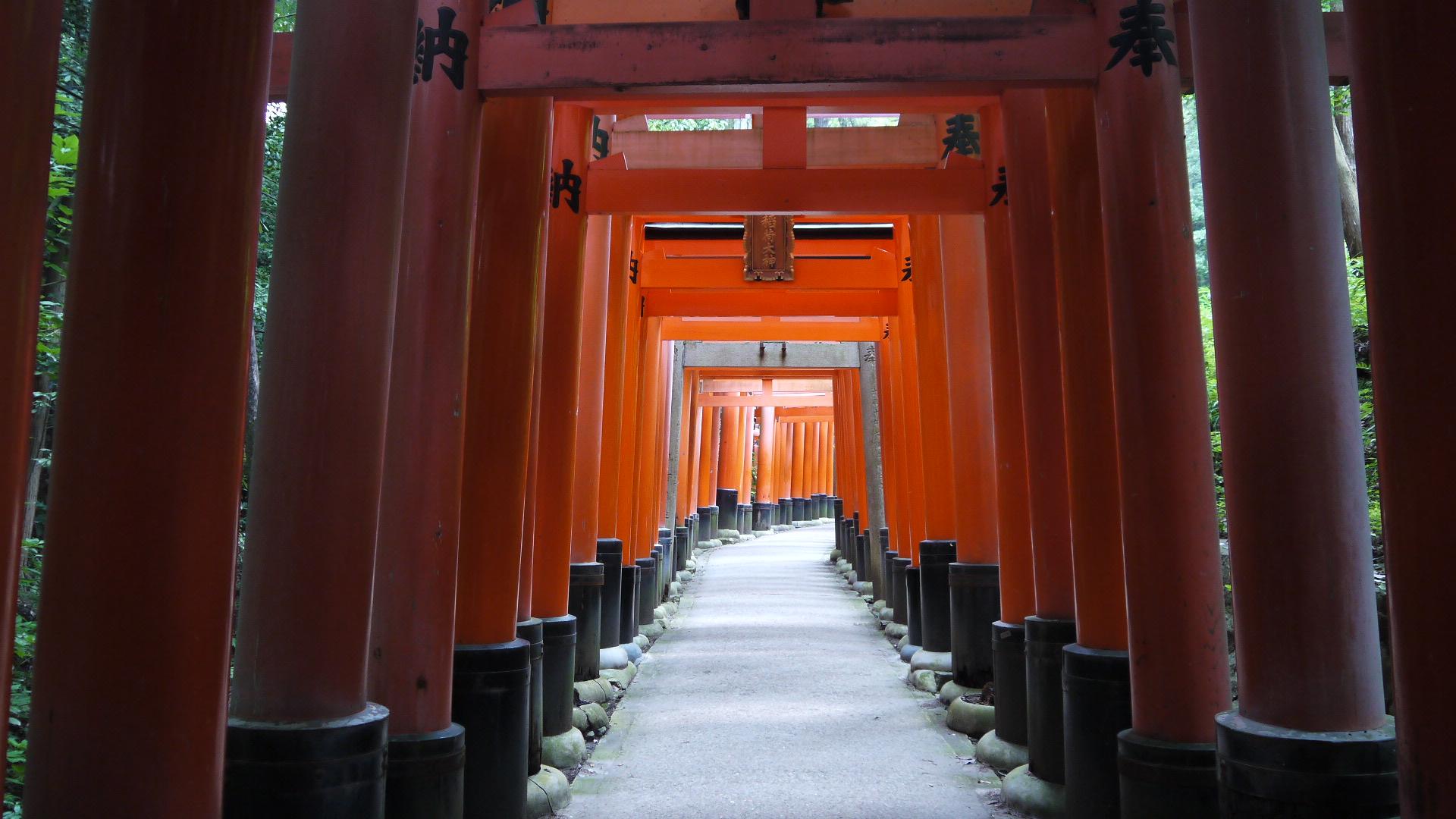 File:Fushimi Inari Shrine 伏見稲荷大社21